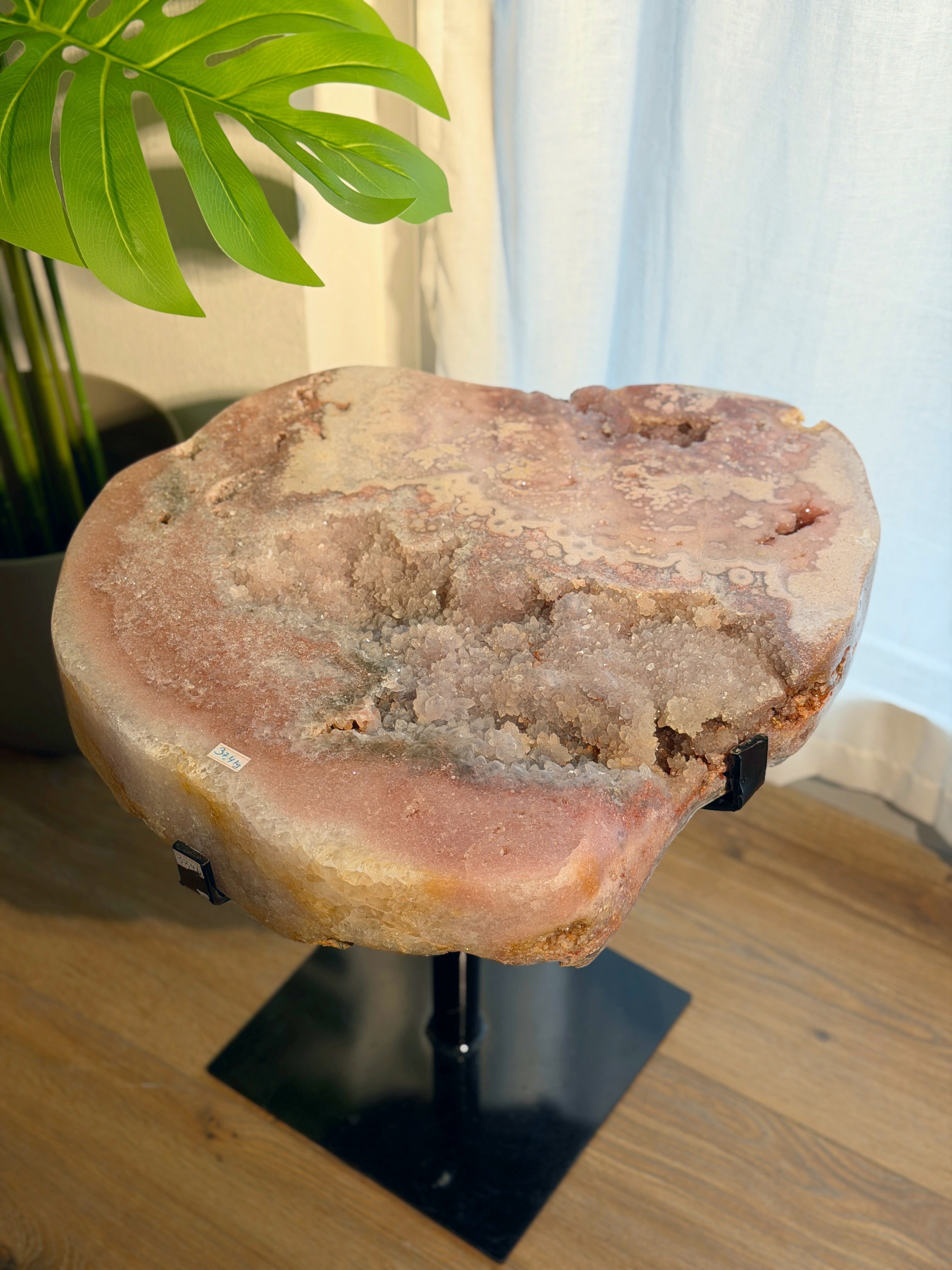 Pink Amethyst Tisch