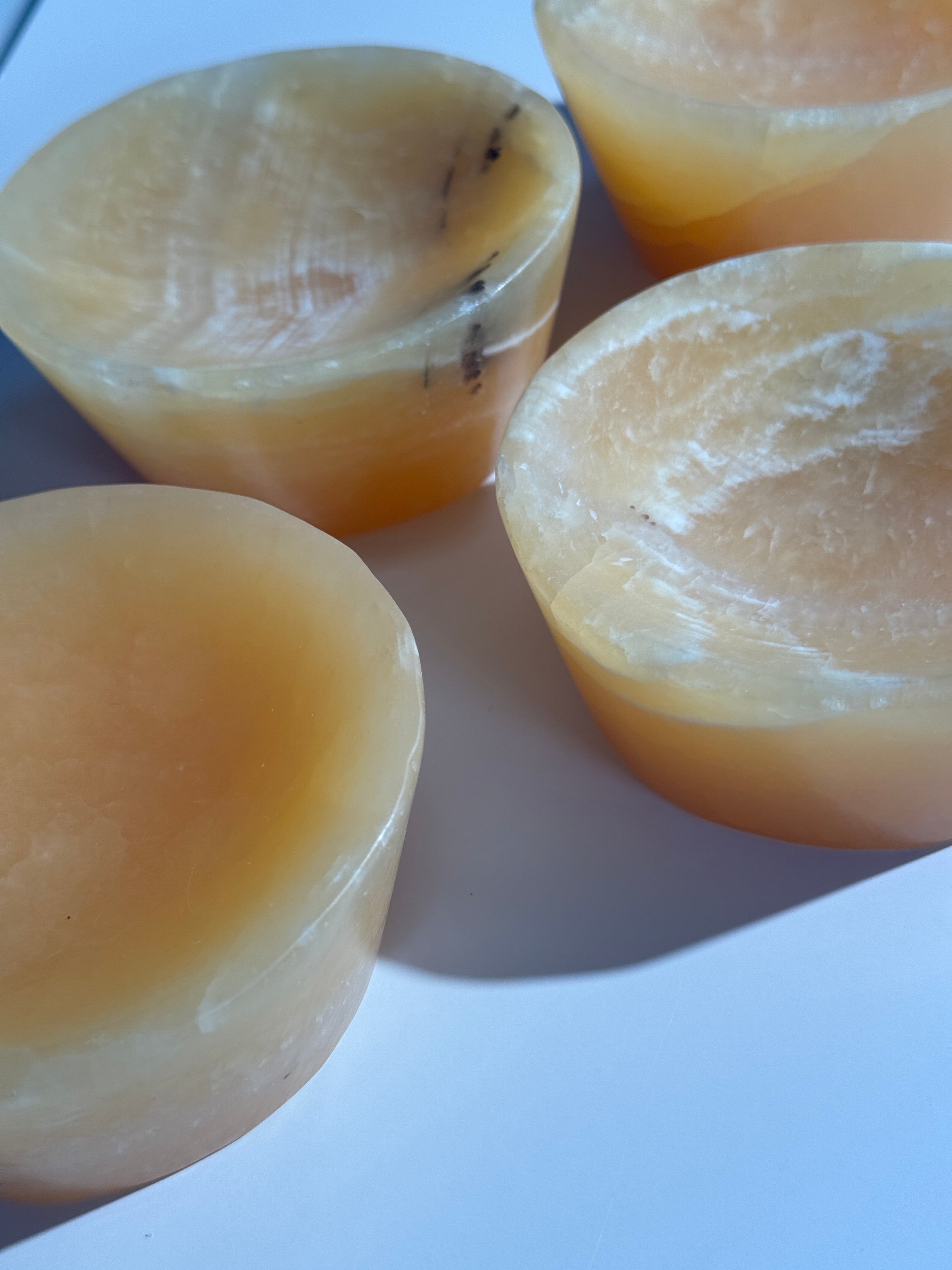 Orangencalcit Schale Rund (kräftig)