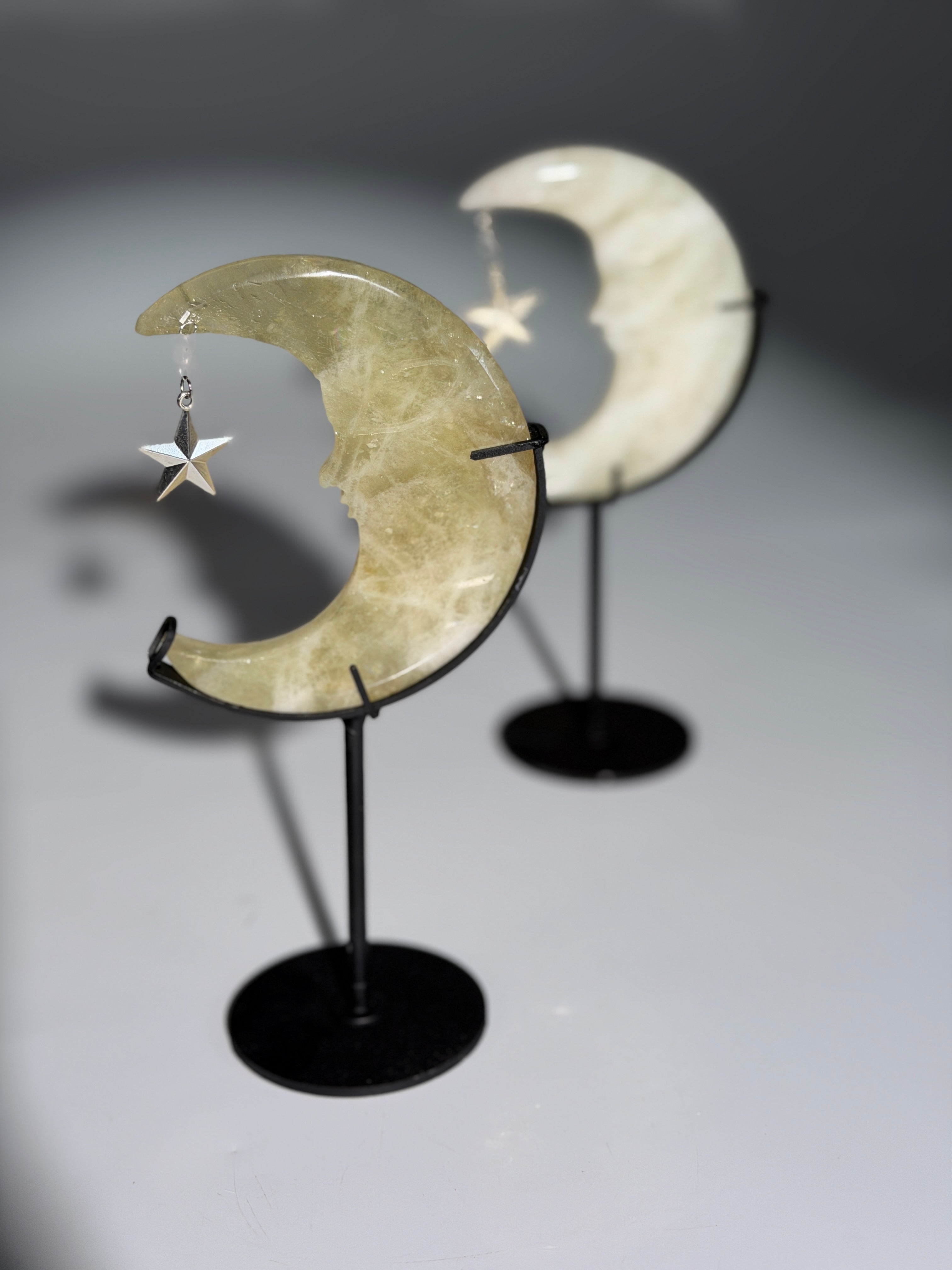 Lemon Quarz Mond mit Sternchen