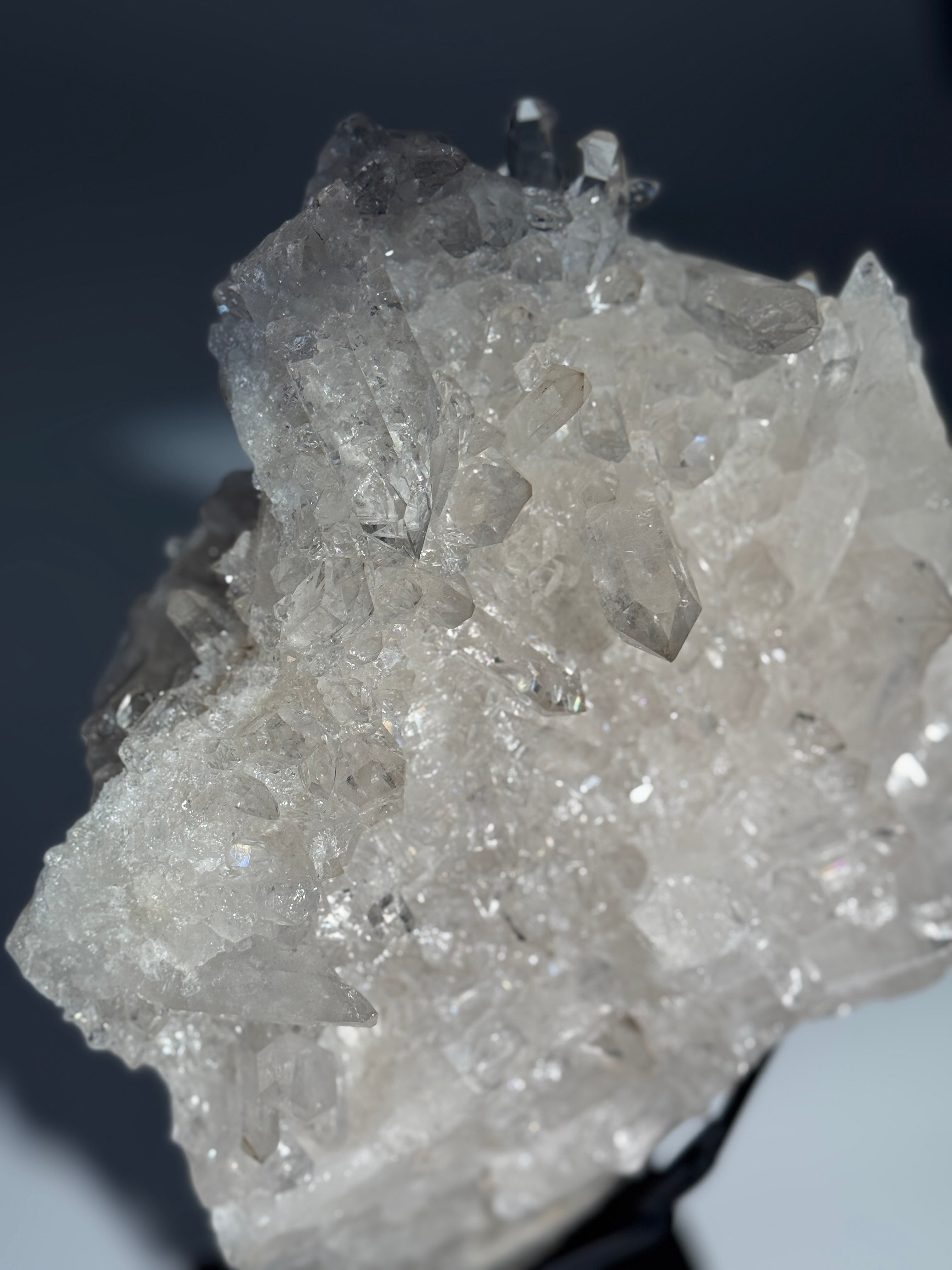 Bergkristall Cluster auf Halterung XL
