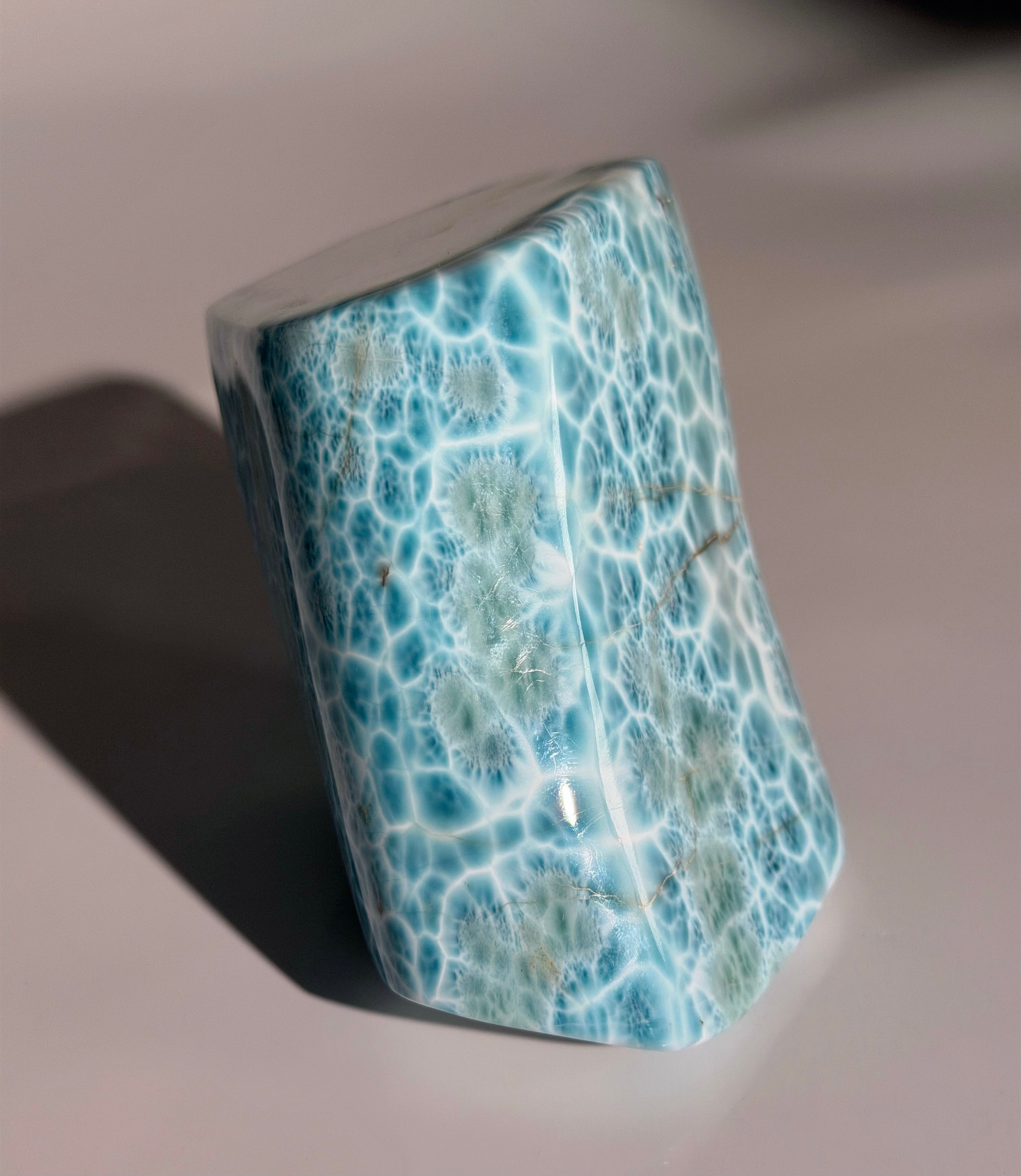 Larimar Freeform [Museumsqualität]
