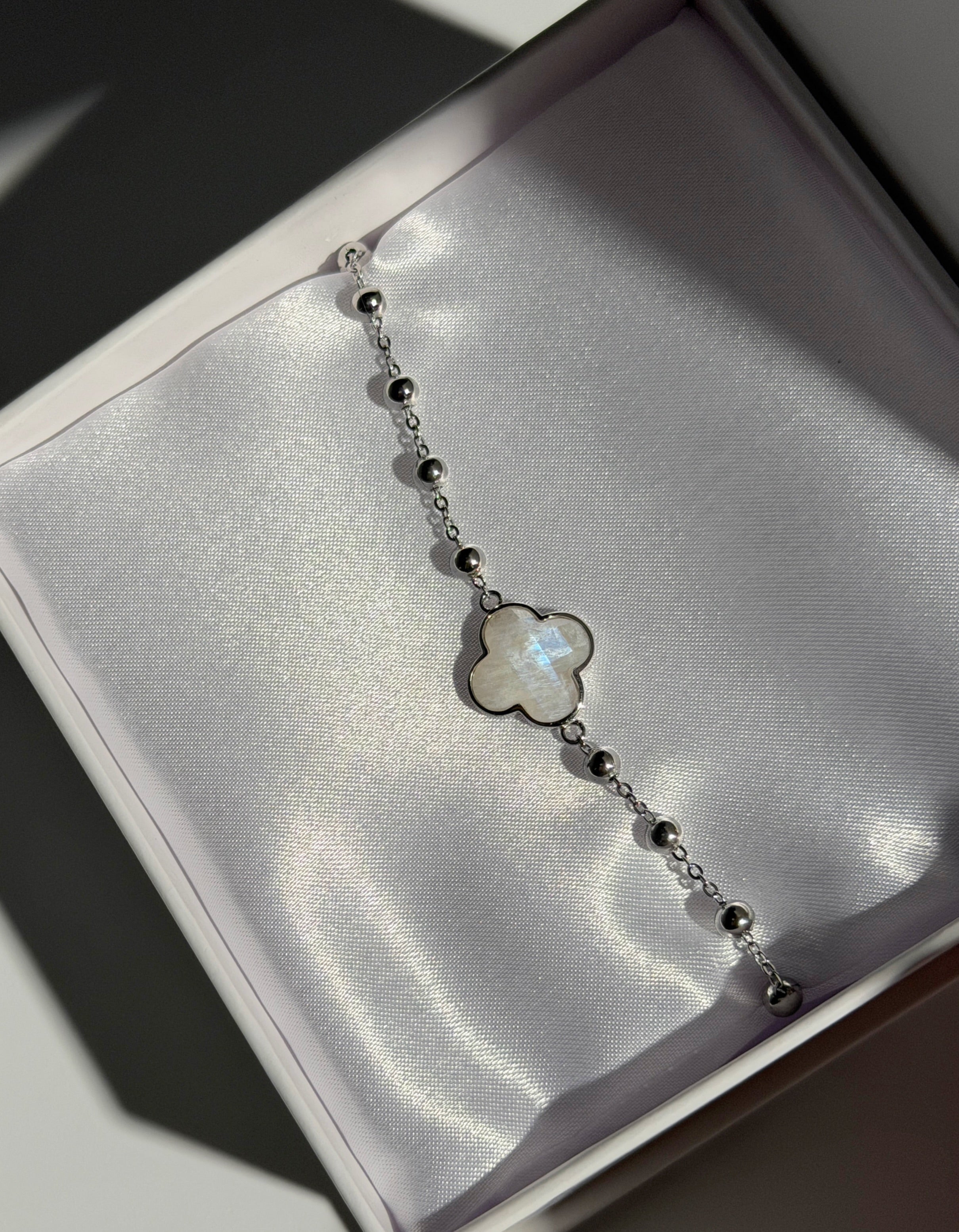 Weißer Mondstein Armband aus Silber