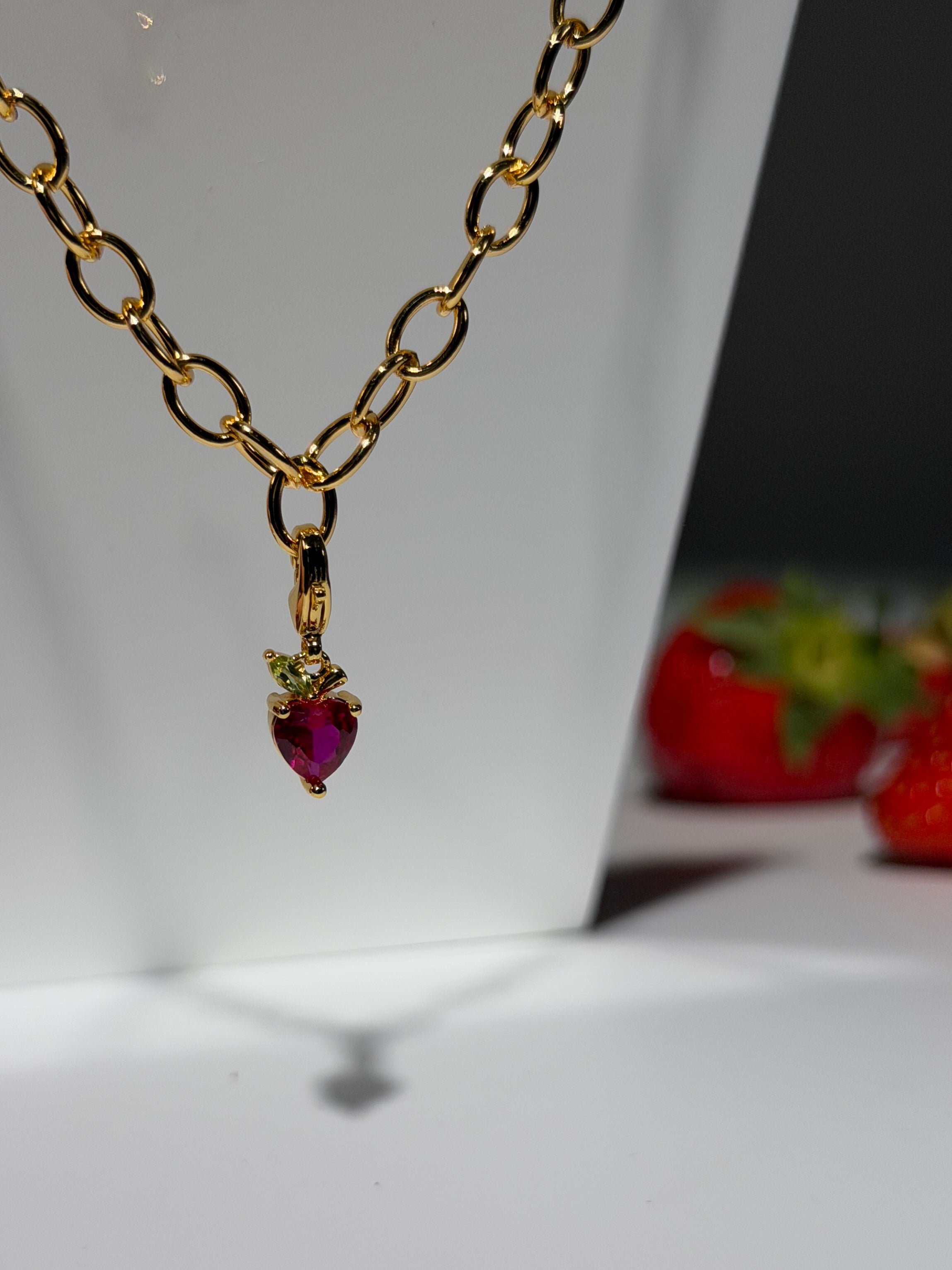 Strawberry Charm 🍓