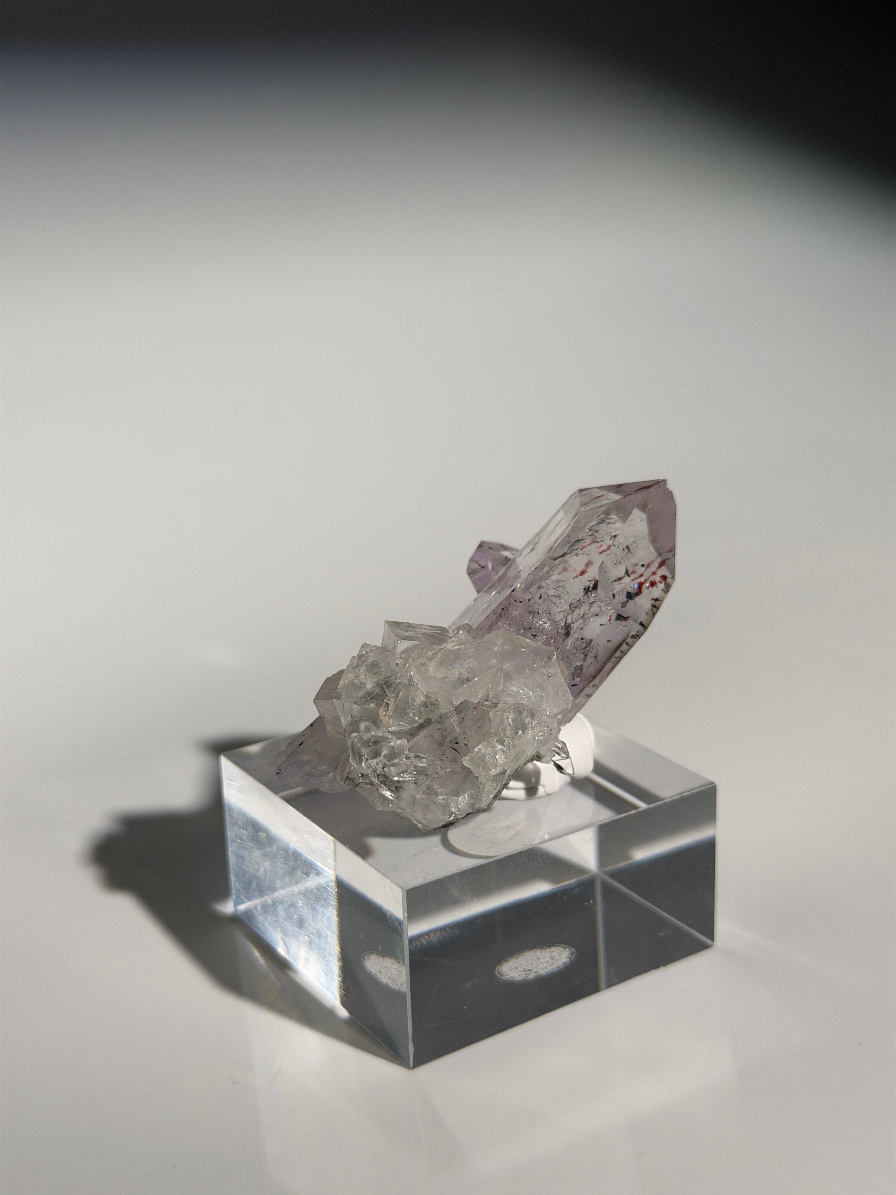 Streep Mine Amethyst | Vitrinenstück Nr.12 / Calcit-Überzug