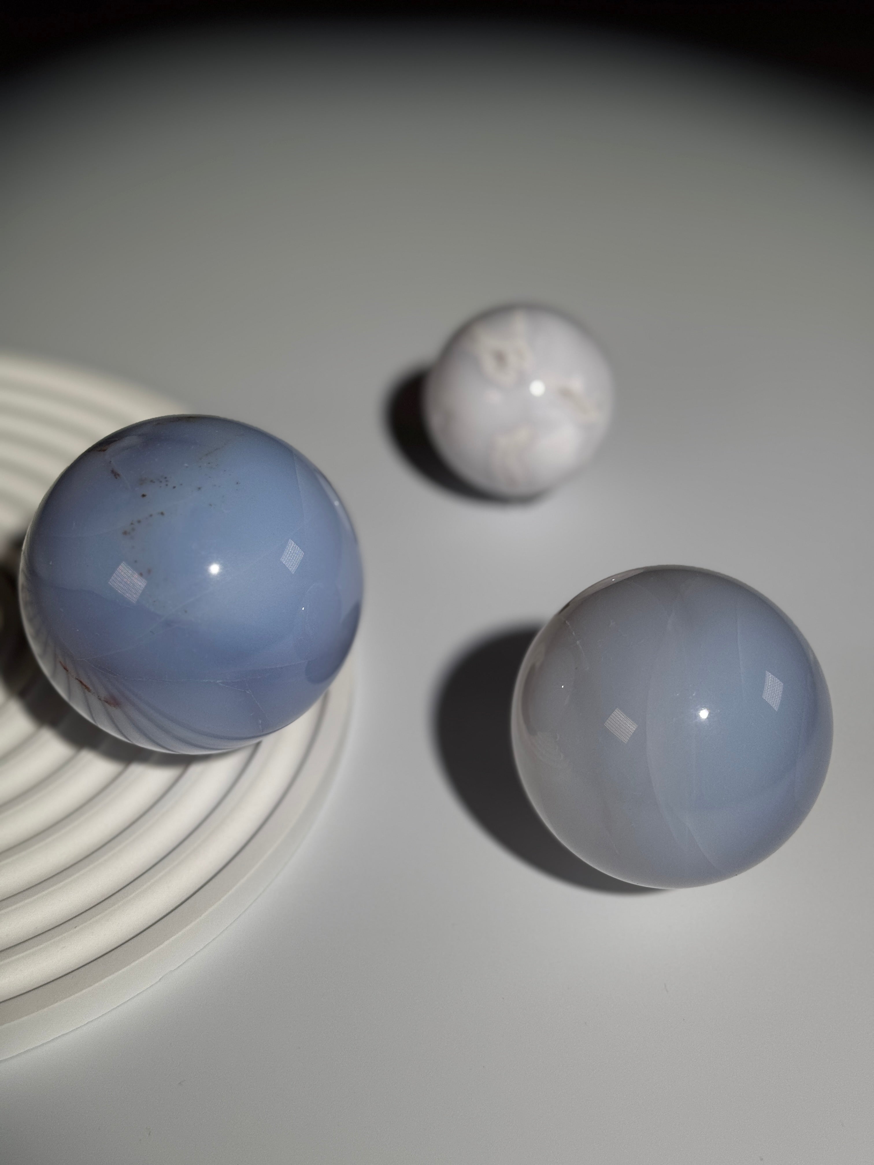 Blauer Chalcedon Kugel