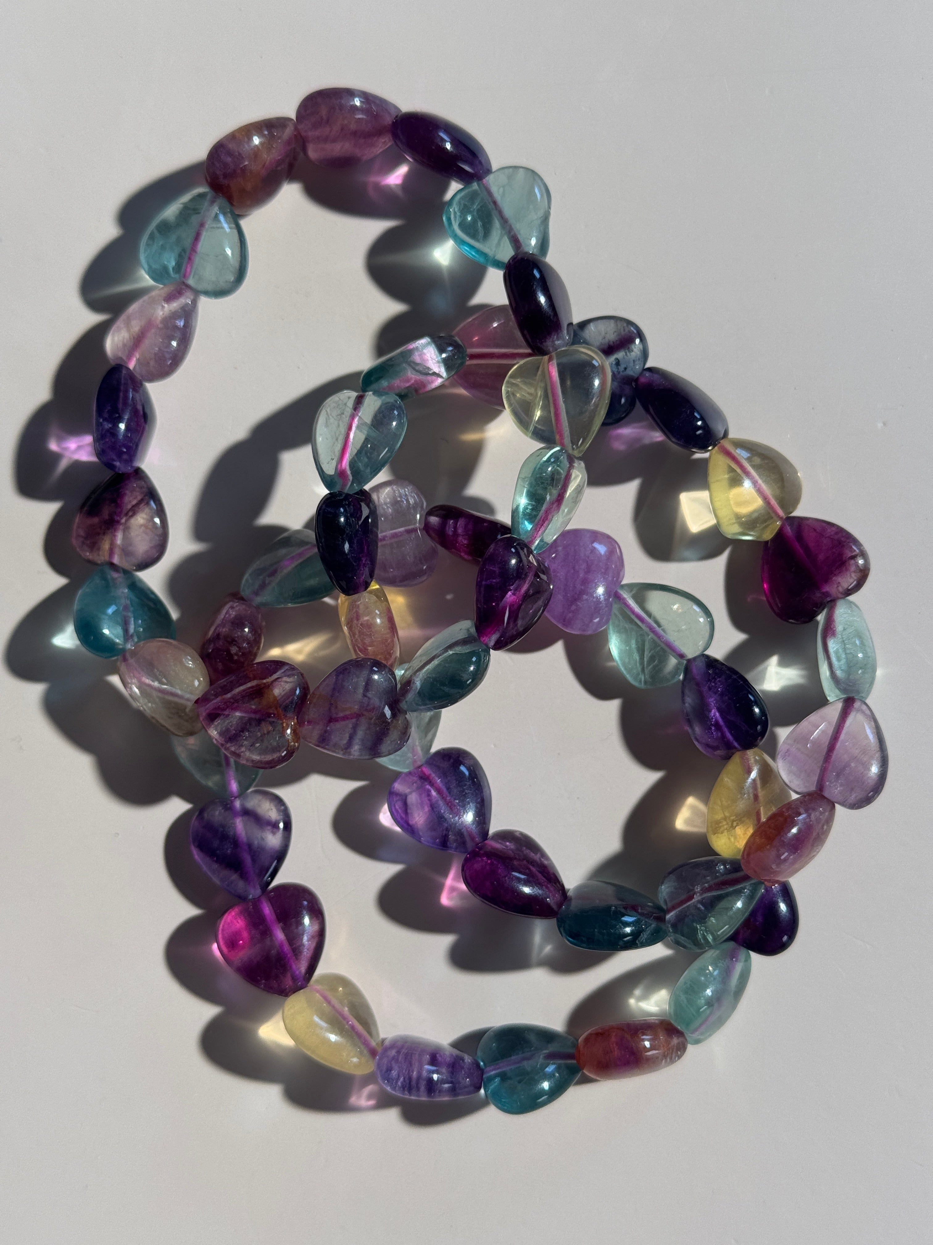 Regenbogenfluorit Herzarmband
