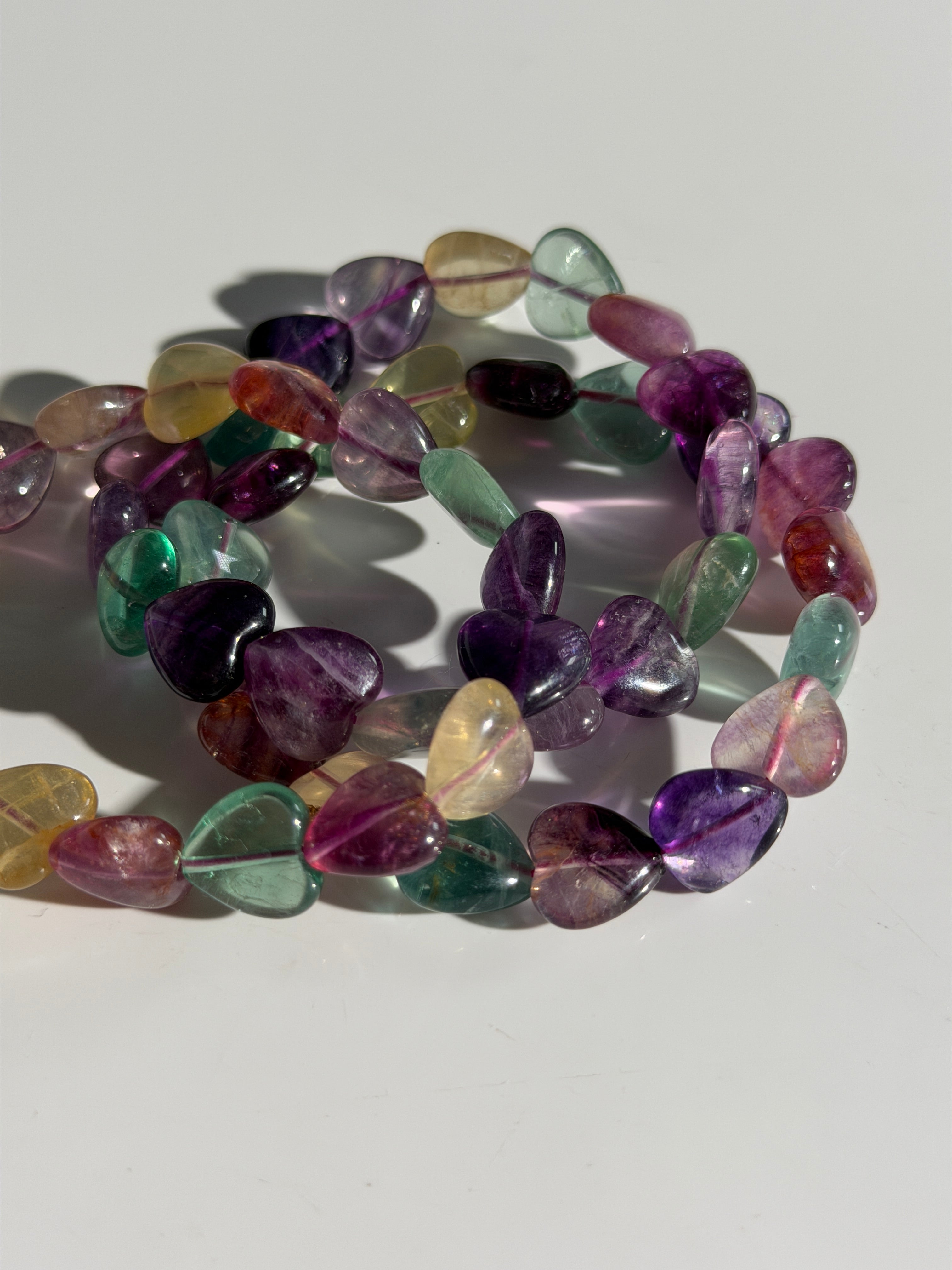 Regenbogenfluorit Herzarmband