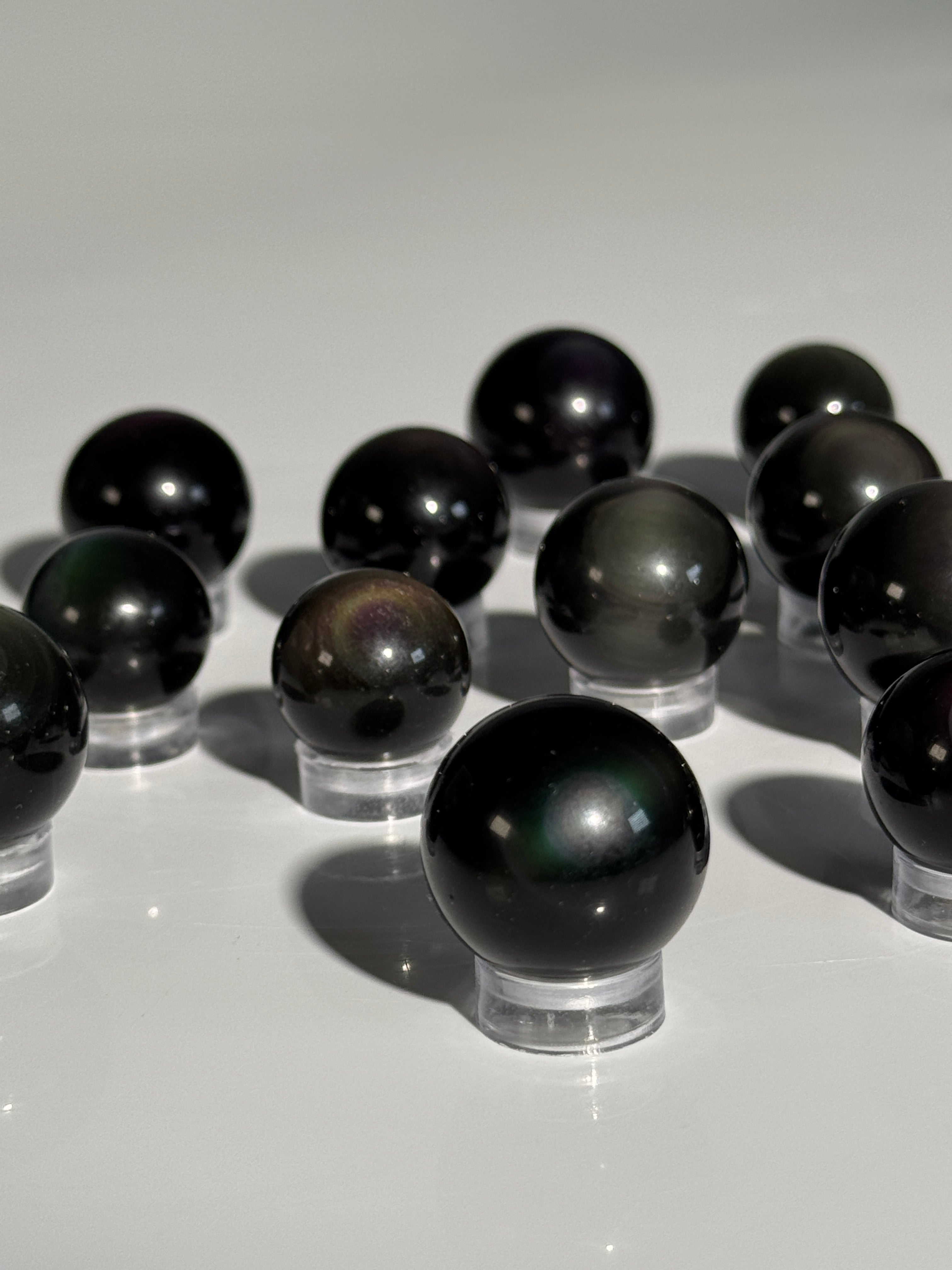 Regenbogen Obsidian Kugel