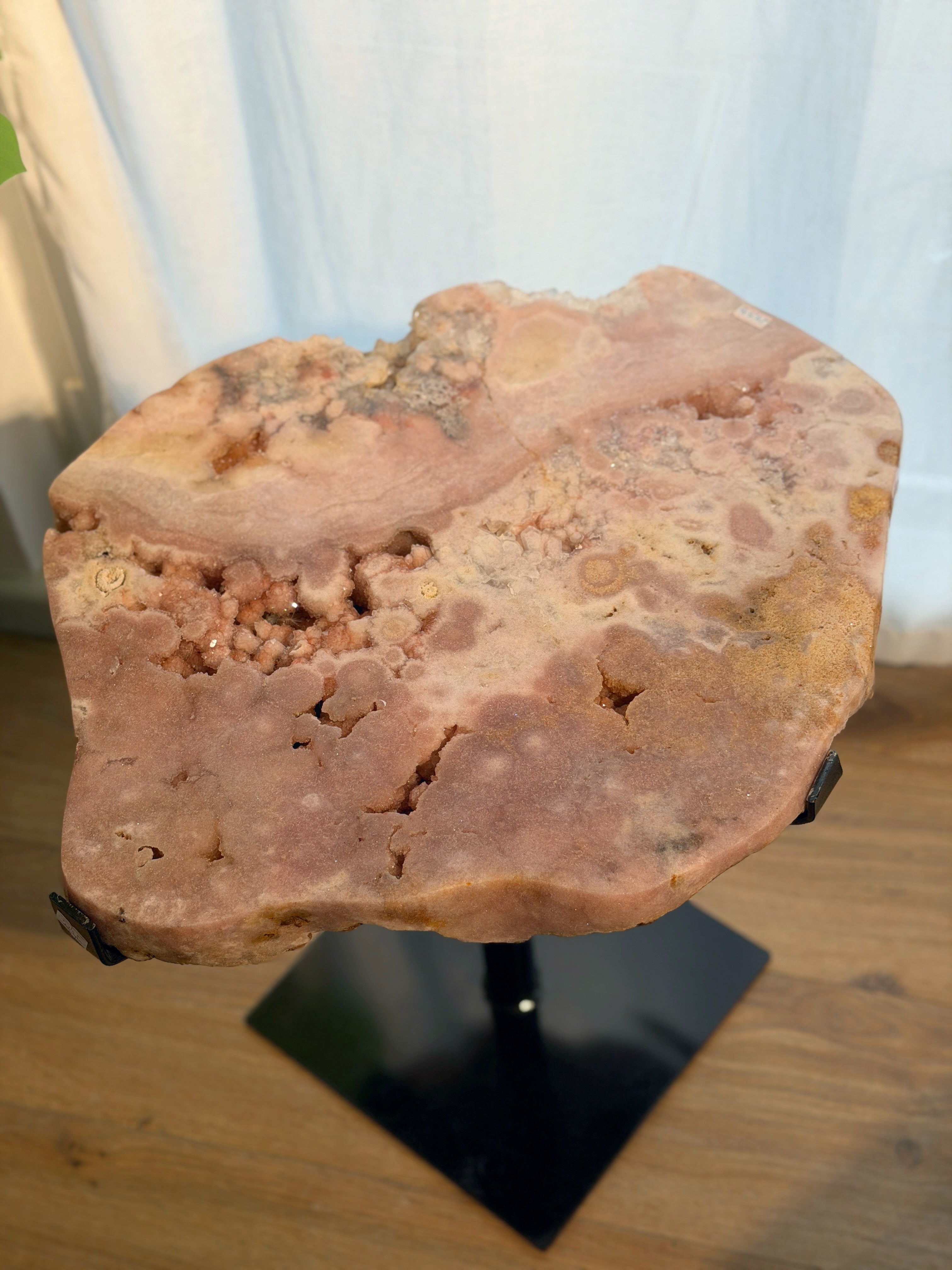 Pink Amethyst Tisch