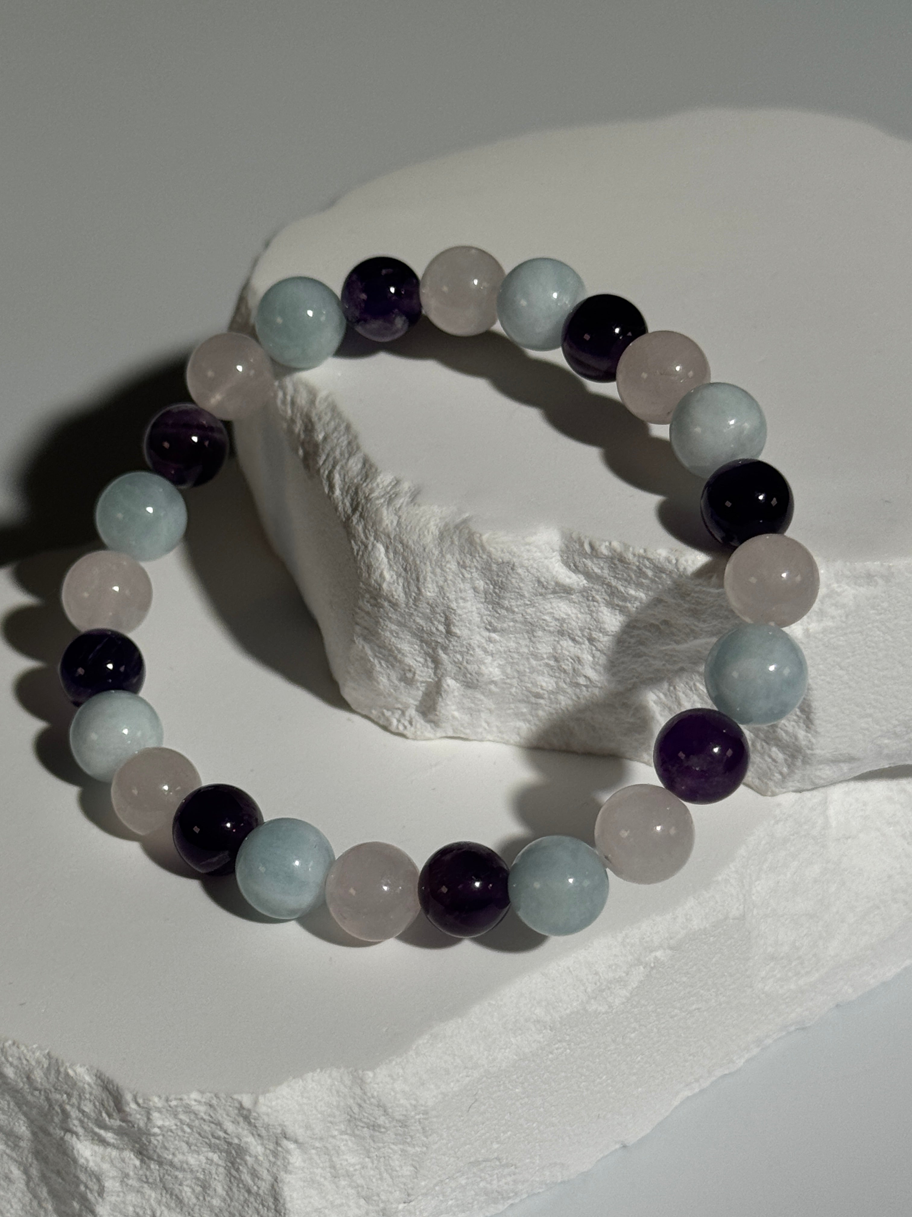 Edelsteintrio mit Aquamarin Kugelarmband