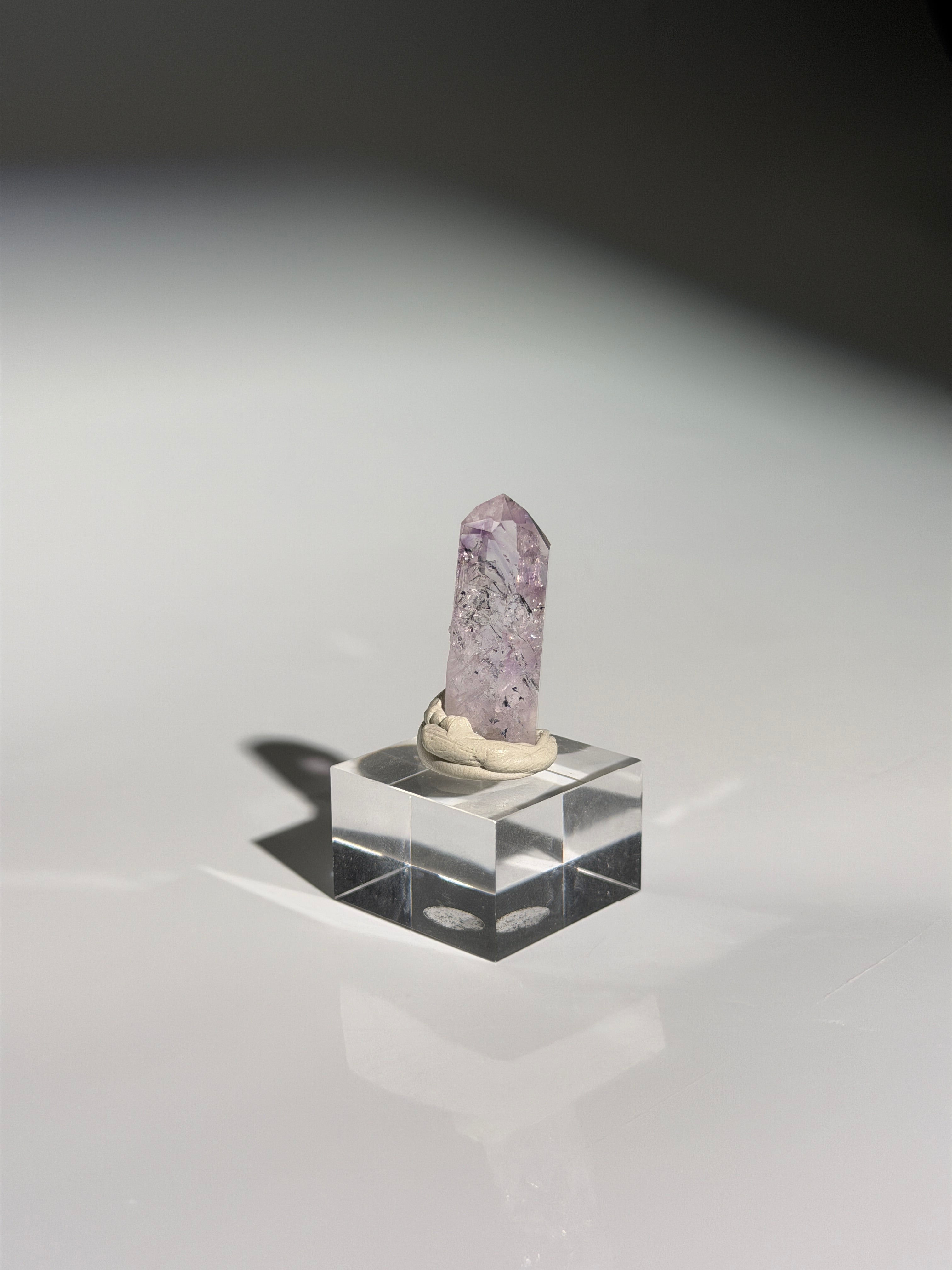 Streep Mine Amethyst | Vitrinenstück Nr.1 / 3 Enhydros