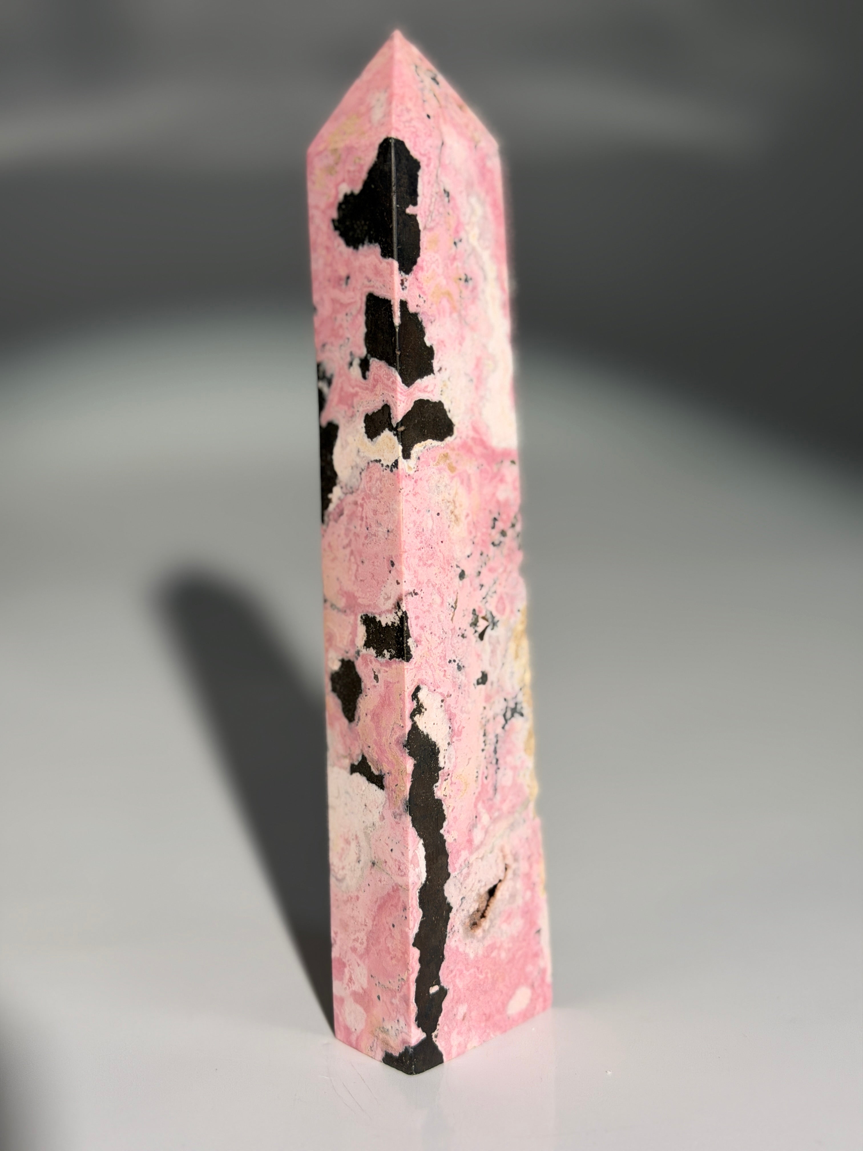 Rhodochrosit Obelisk