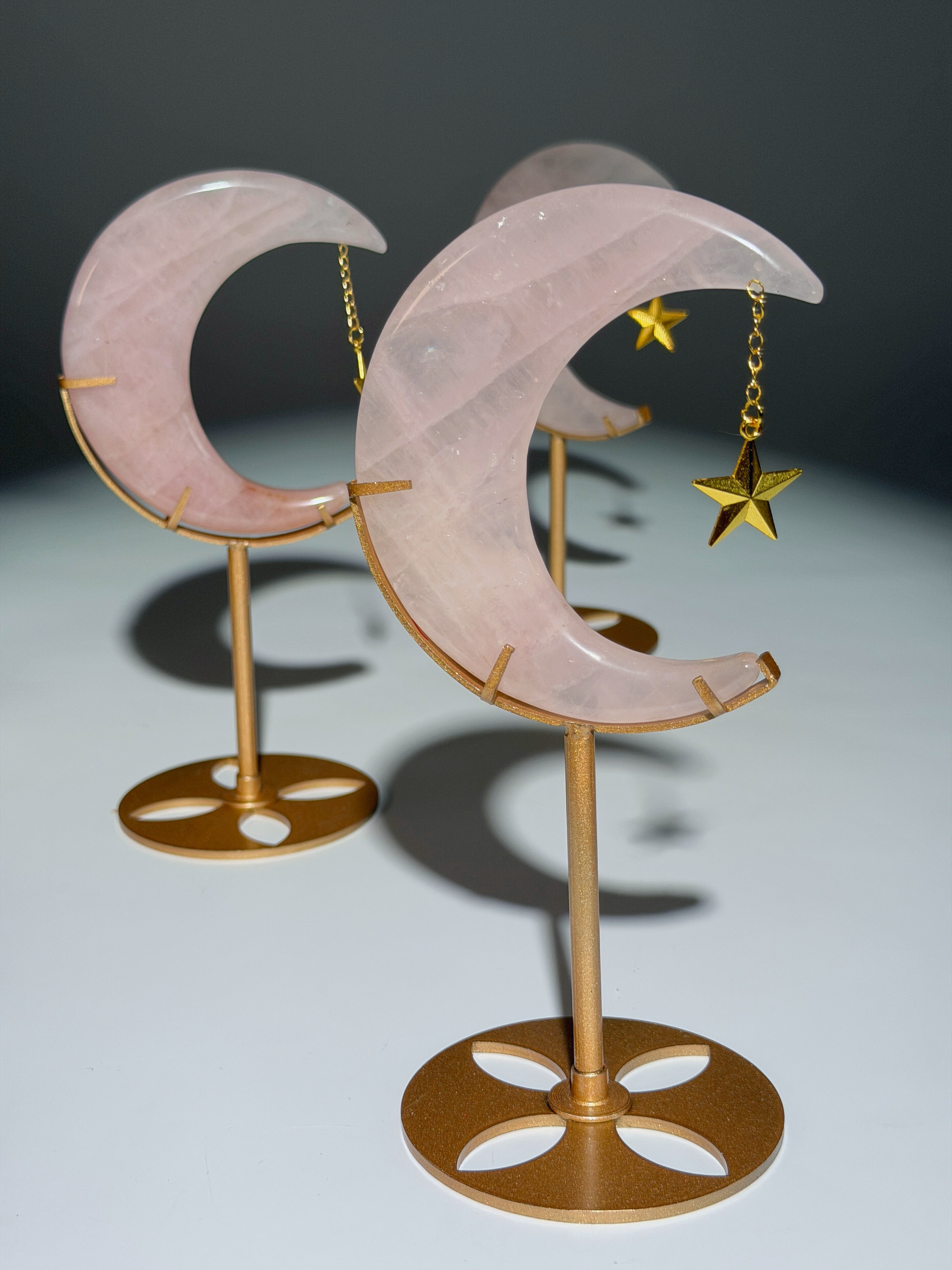 Rosenquarz Mond mit Sternchen | Gold