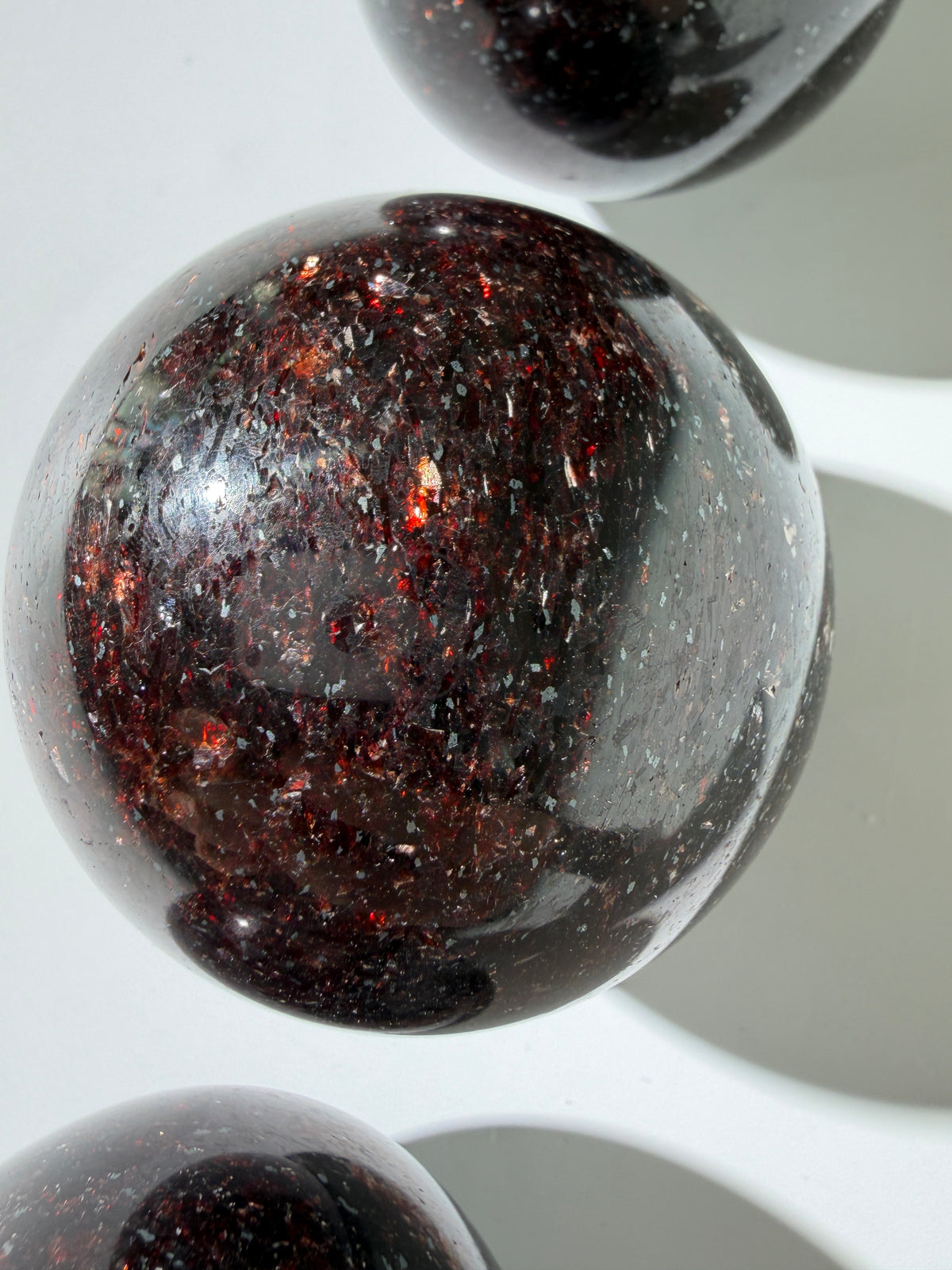 Glitzernde Rote Mica Kugel