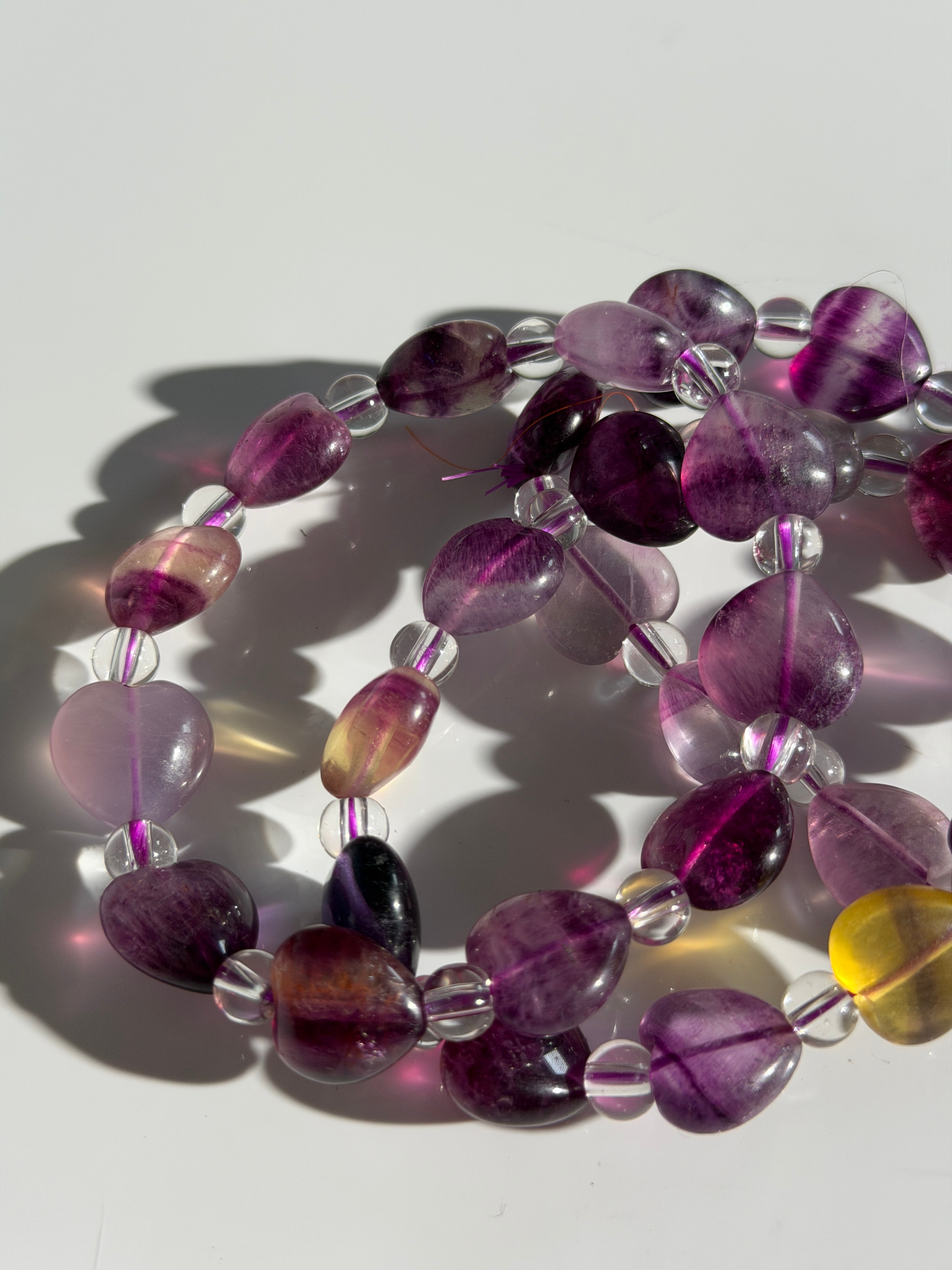 Regenbogenfluorit Herzarmband