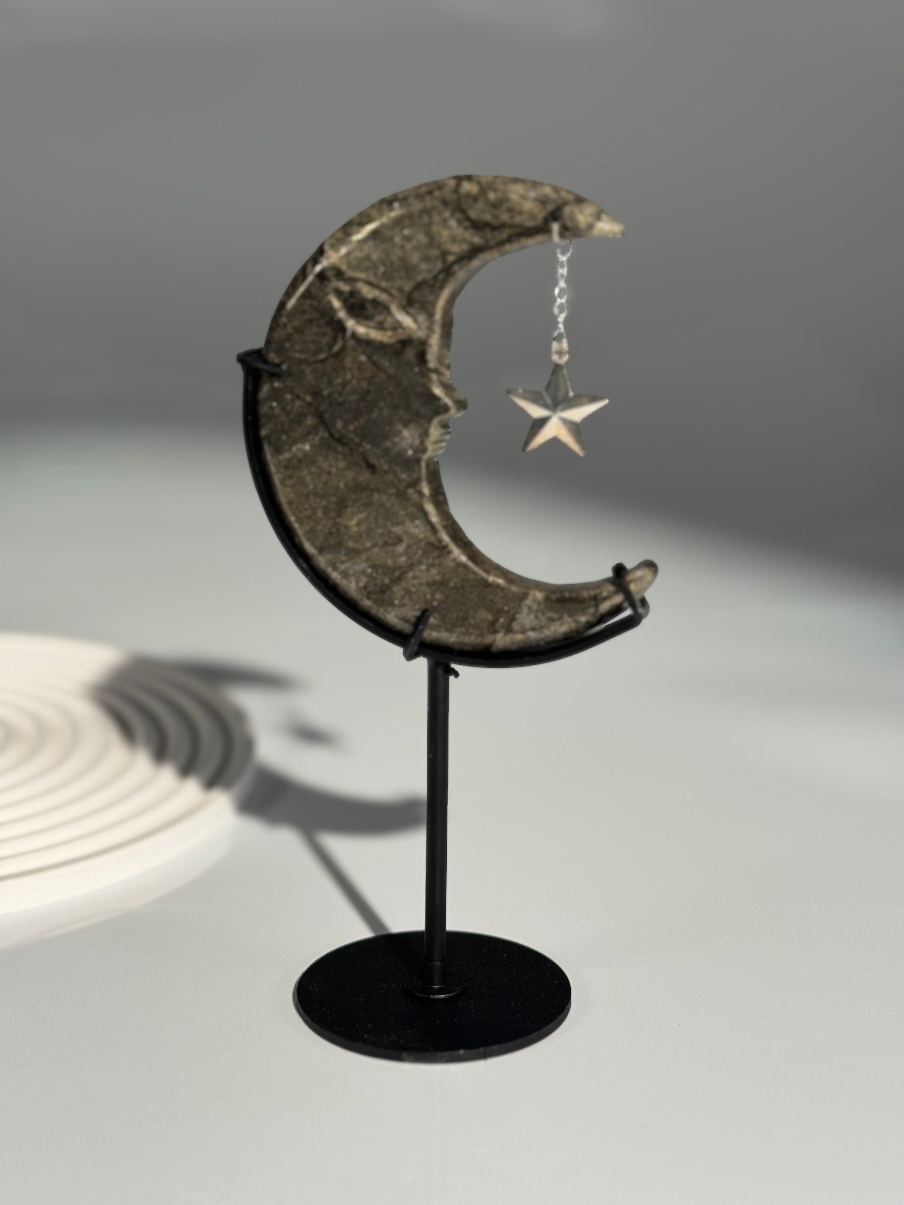 Pyrit Mond mit Sternchen
