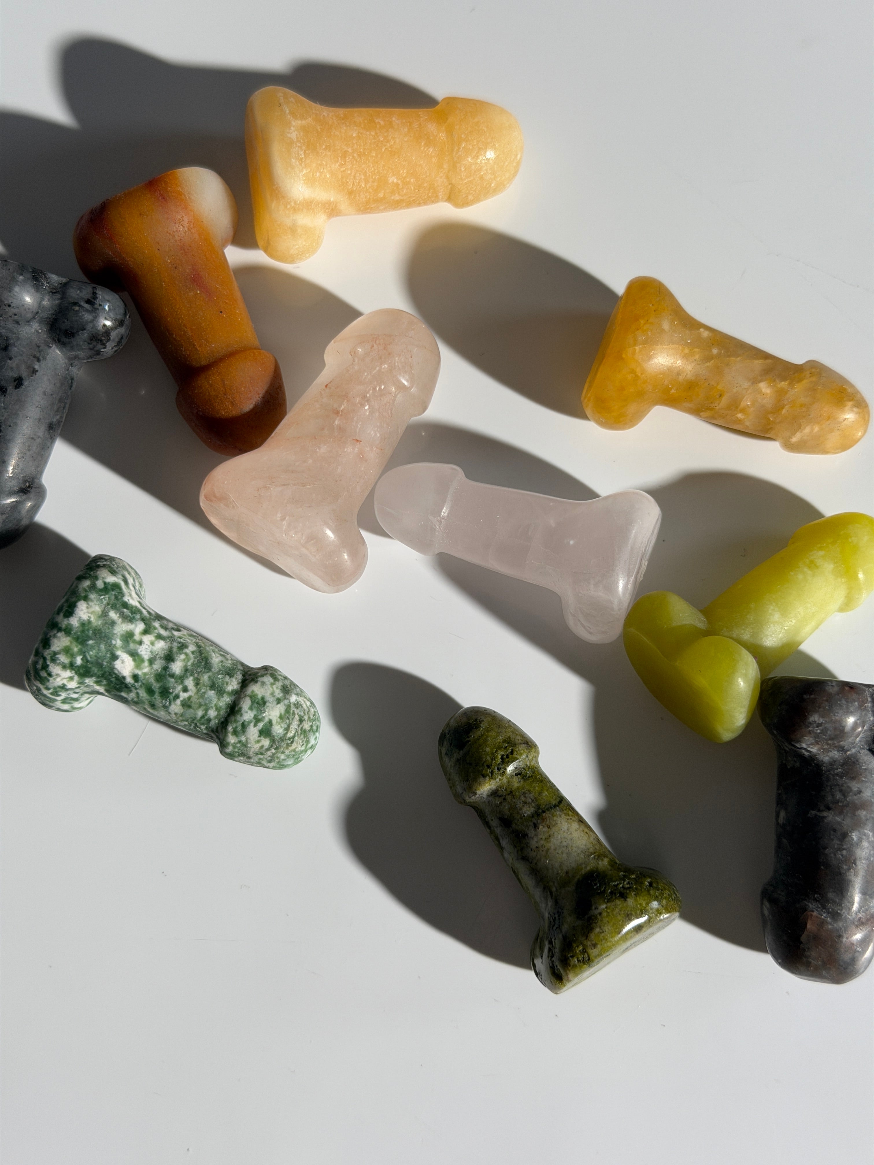 Mini Phallus Mystery