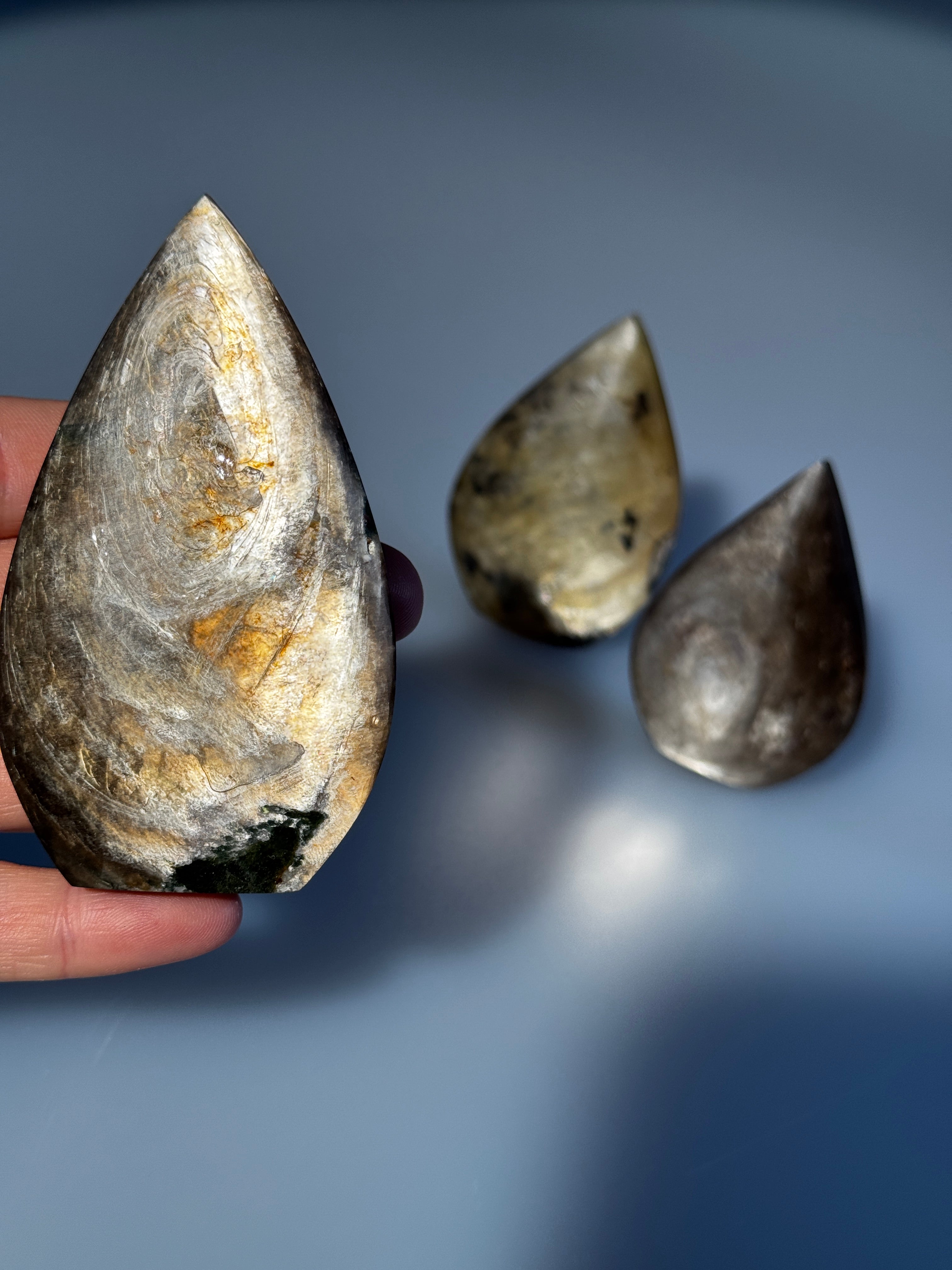 Golden Mica (Muscovit) Freeform