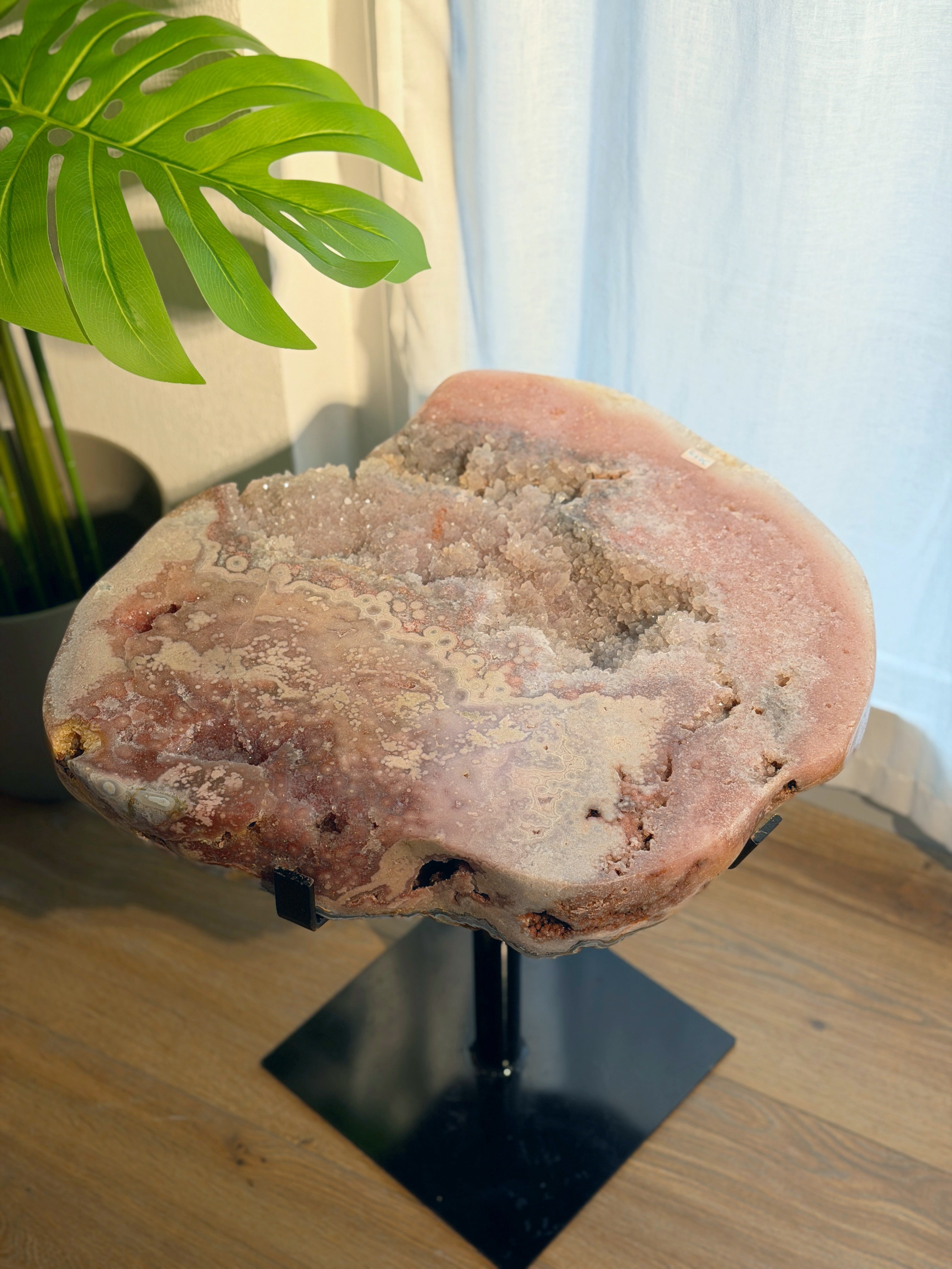Pink Amethyst Tisch
