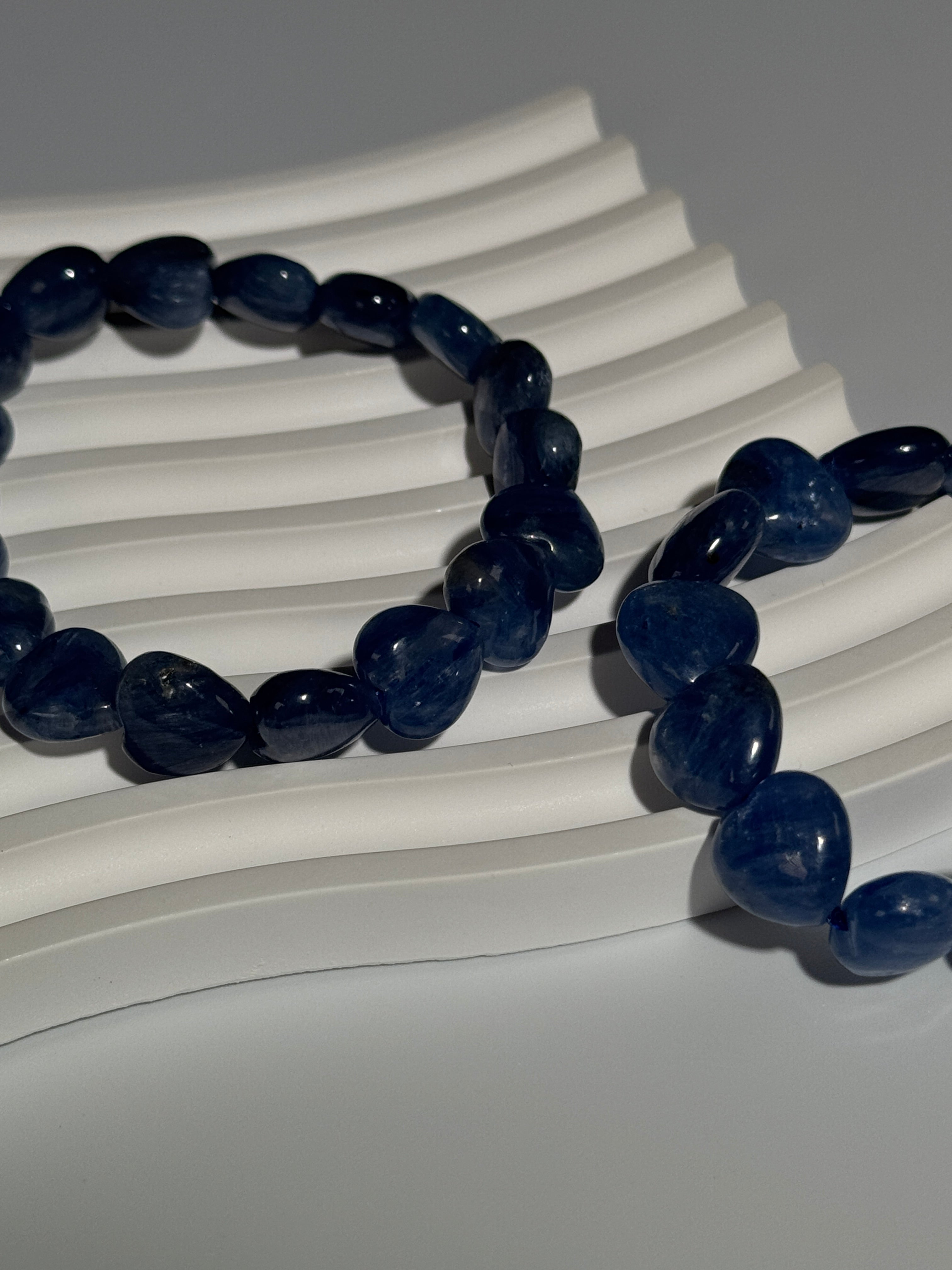 Blauer Kyanit Herzarmbabd