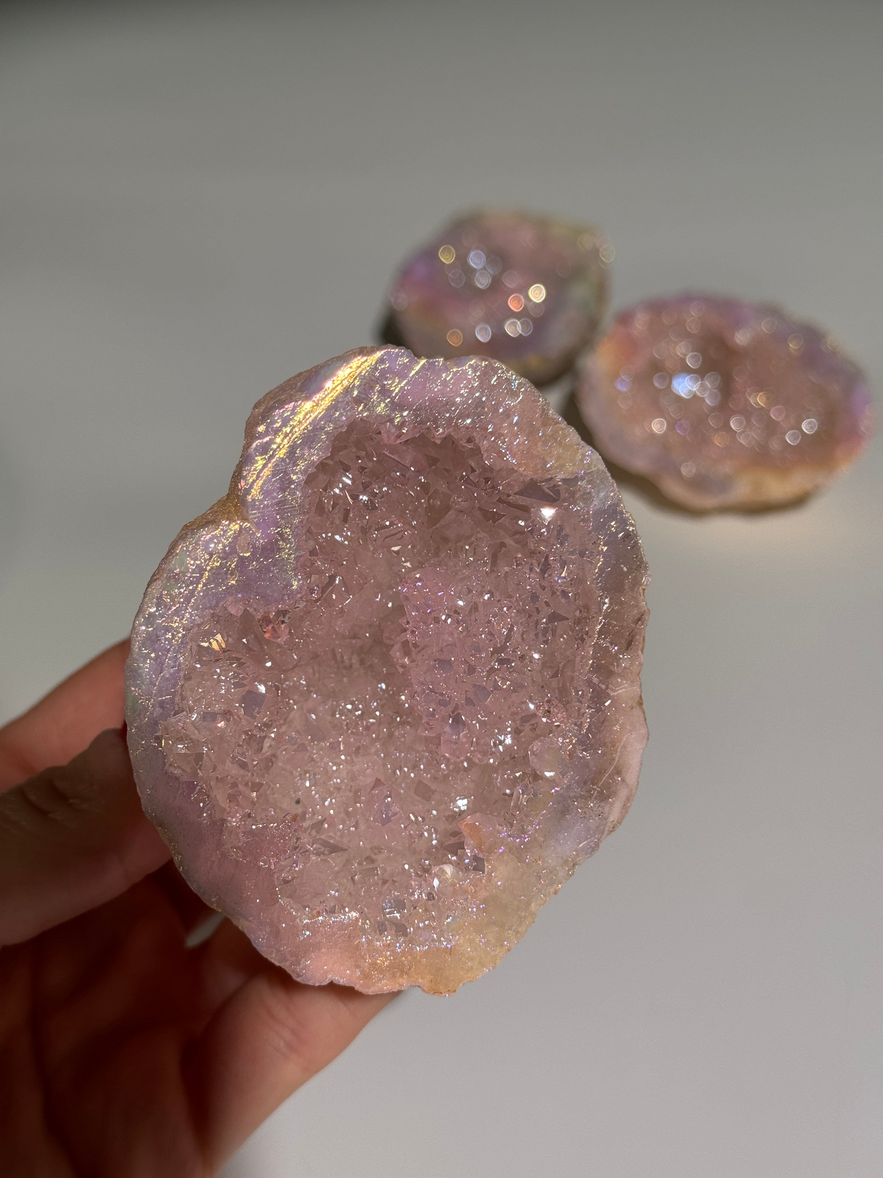 Pink Aura Quarz Geodenhälfte