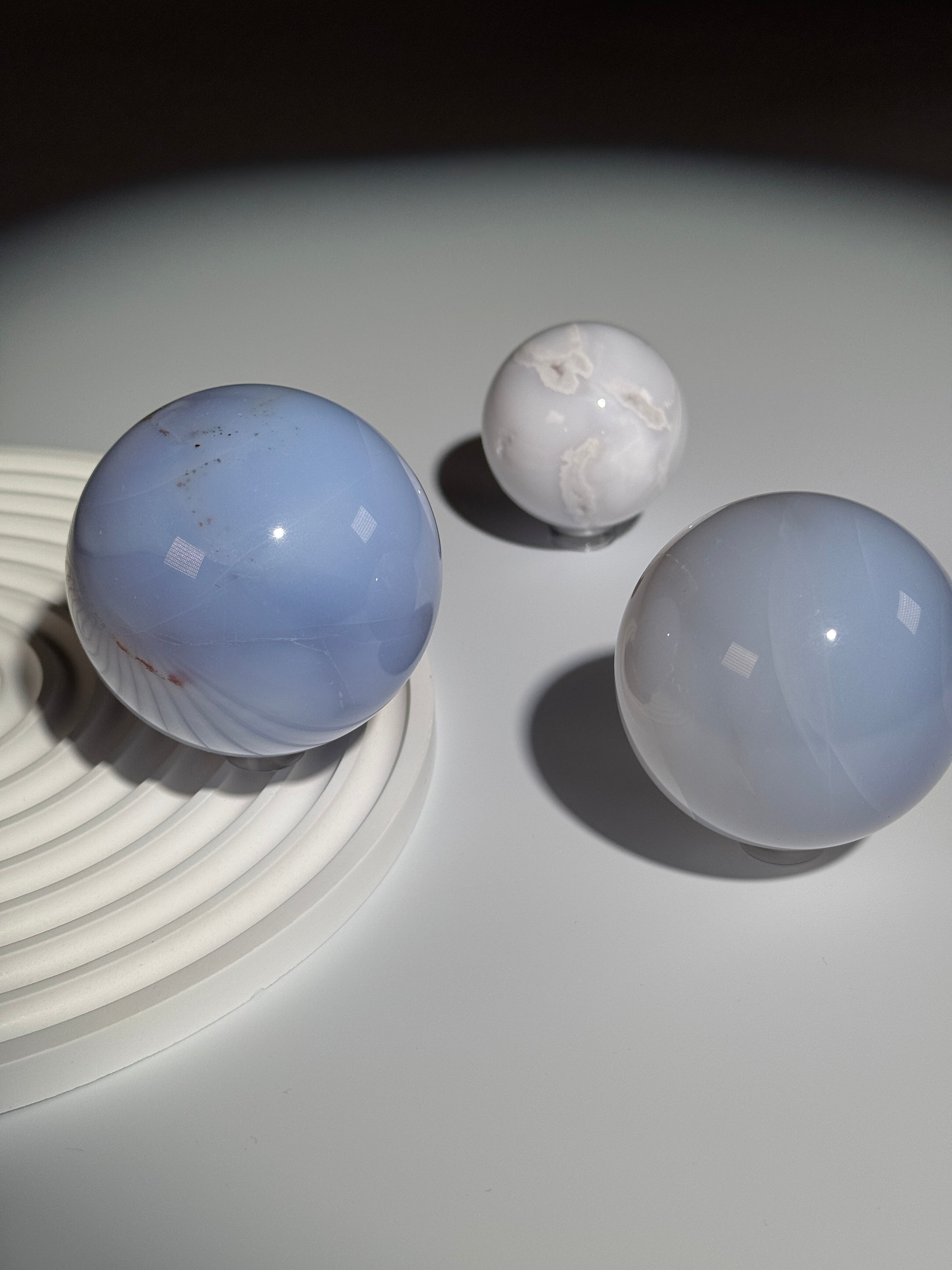 Blauer Chalcedon Kugel