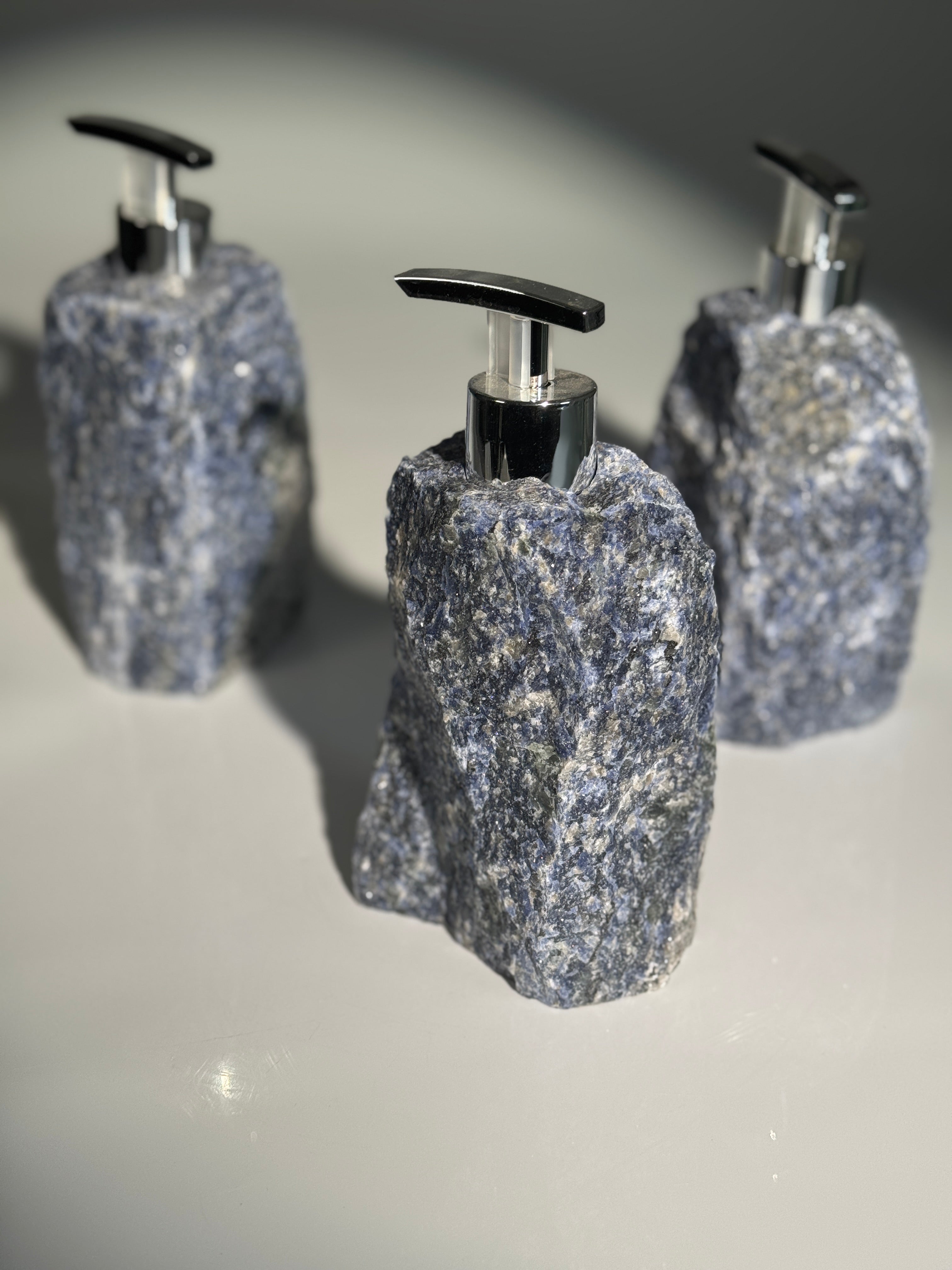Sodalith Seifenspender