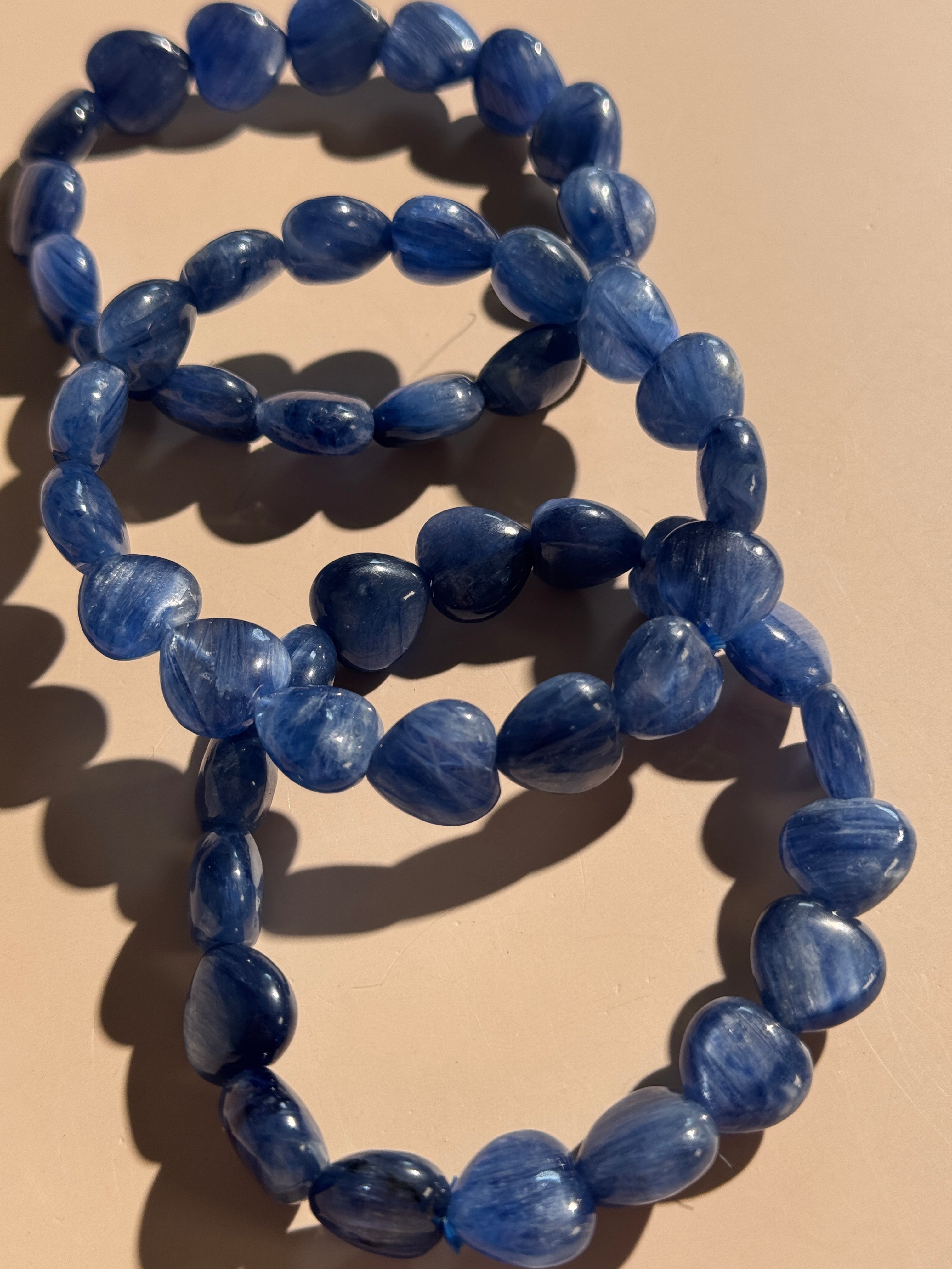 Blauer Kyanit Herzarmbabd