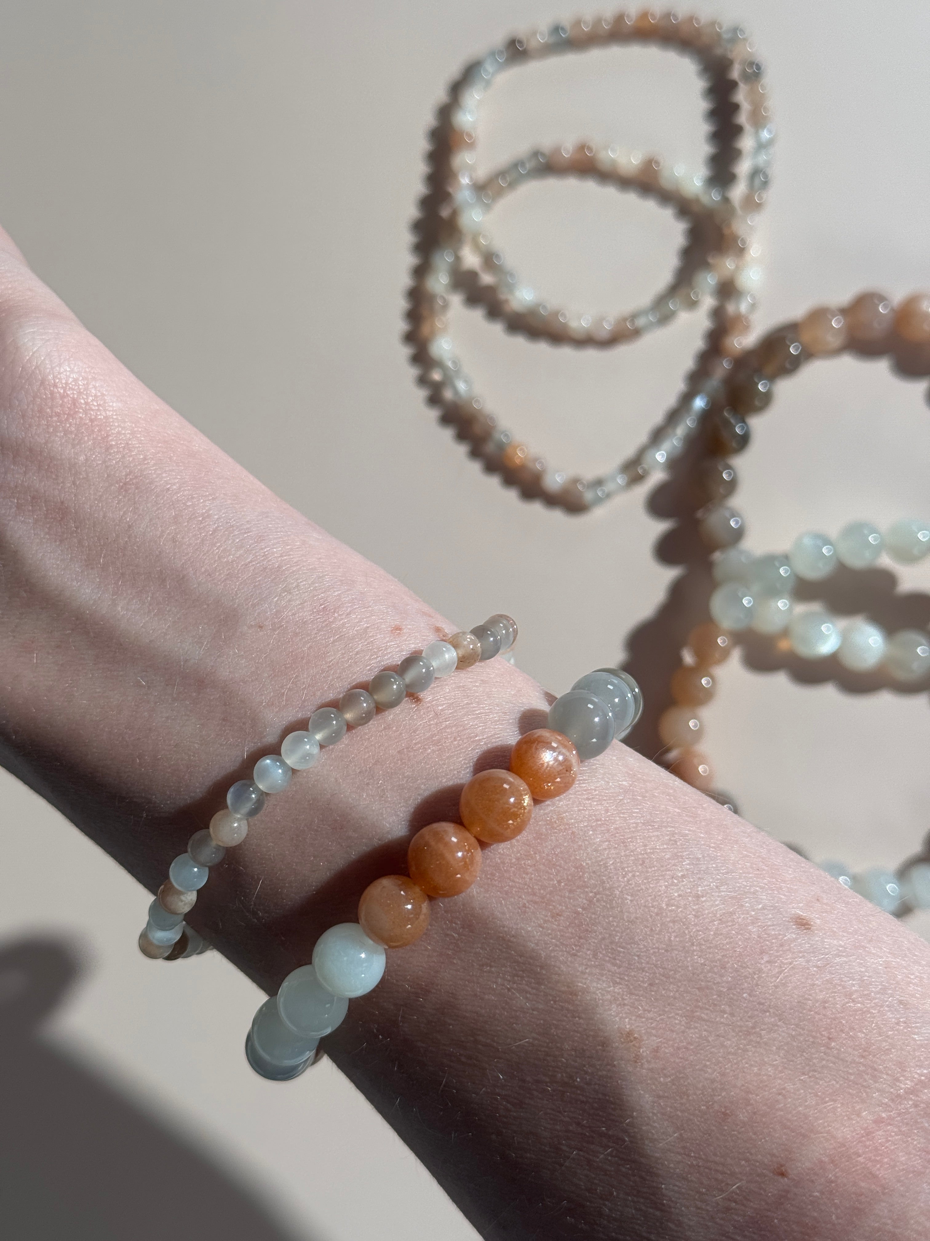 Mondstein Bunt Kugelarmband