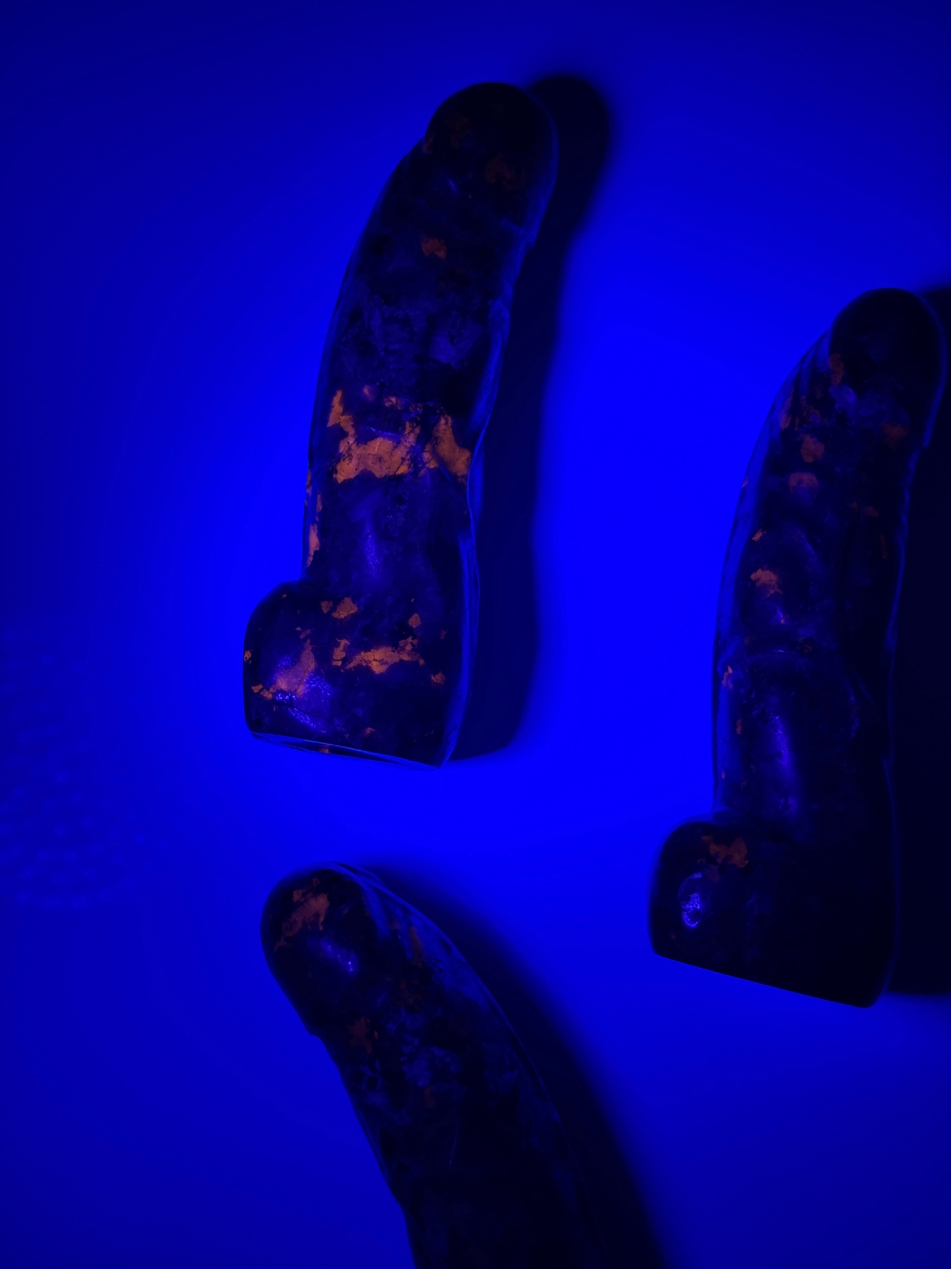Yooperlith Phallus (UV-Aktiv)