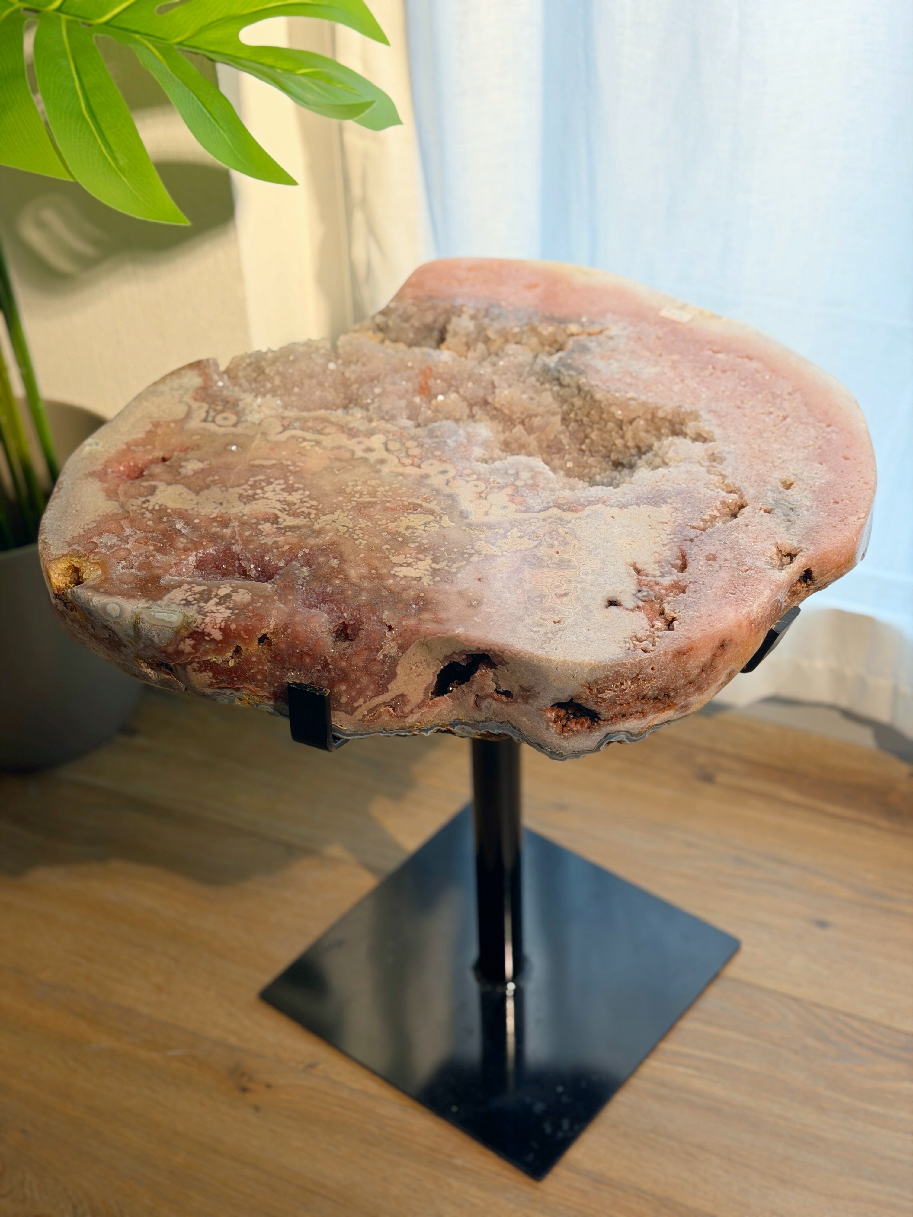 Pink Amethyst Tisch
