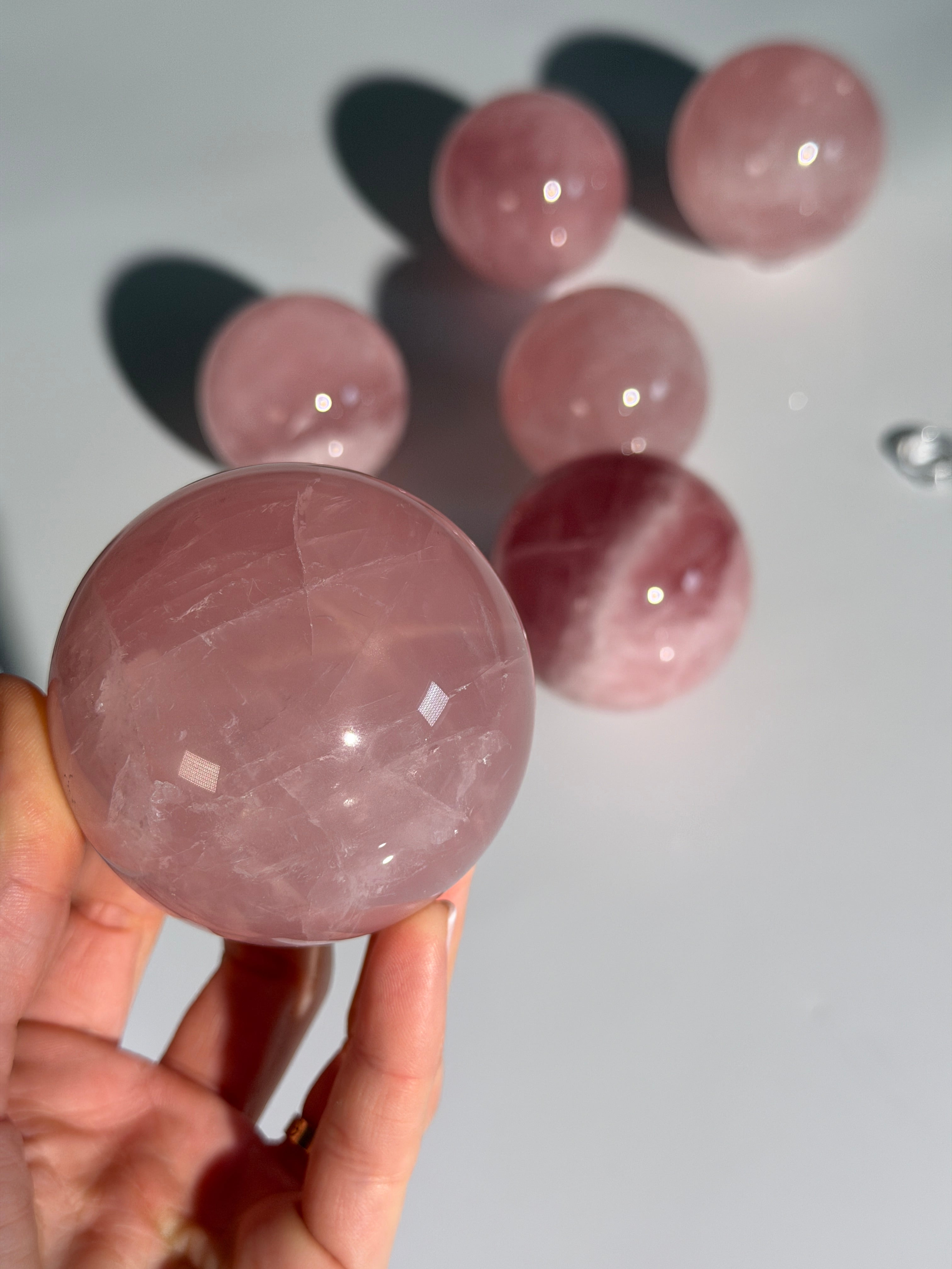Rosenquarz Kugel mit Stern | High Quality