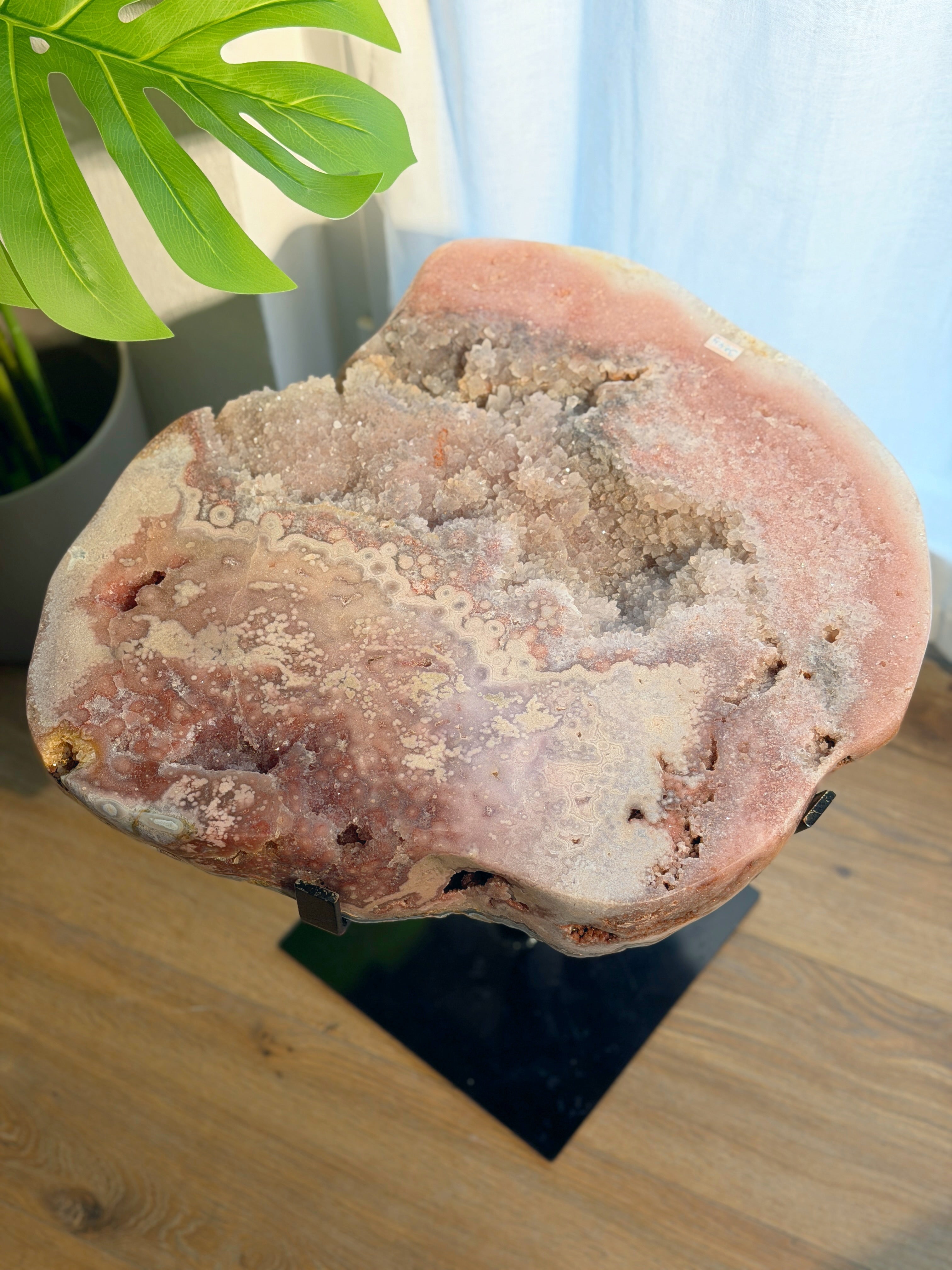 Pink Amethyst Tisch