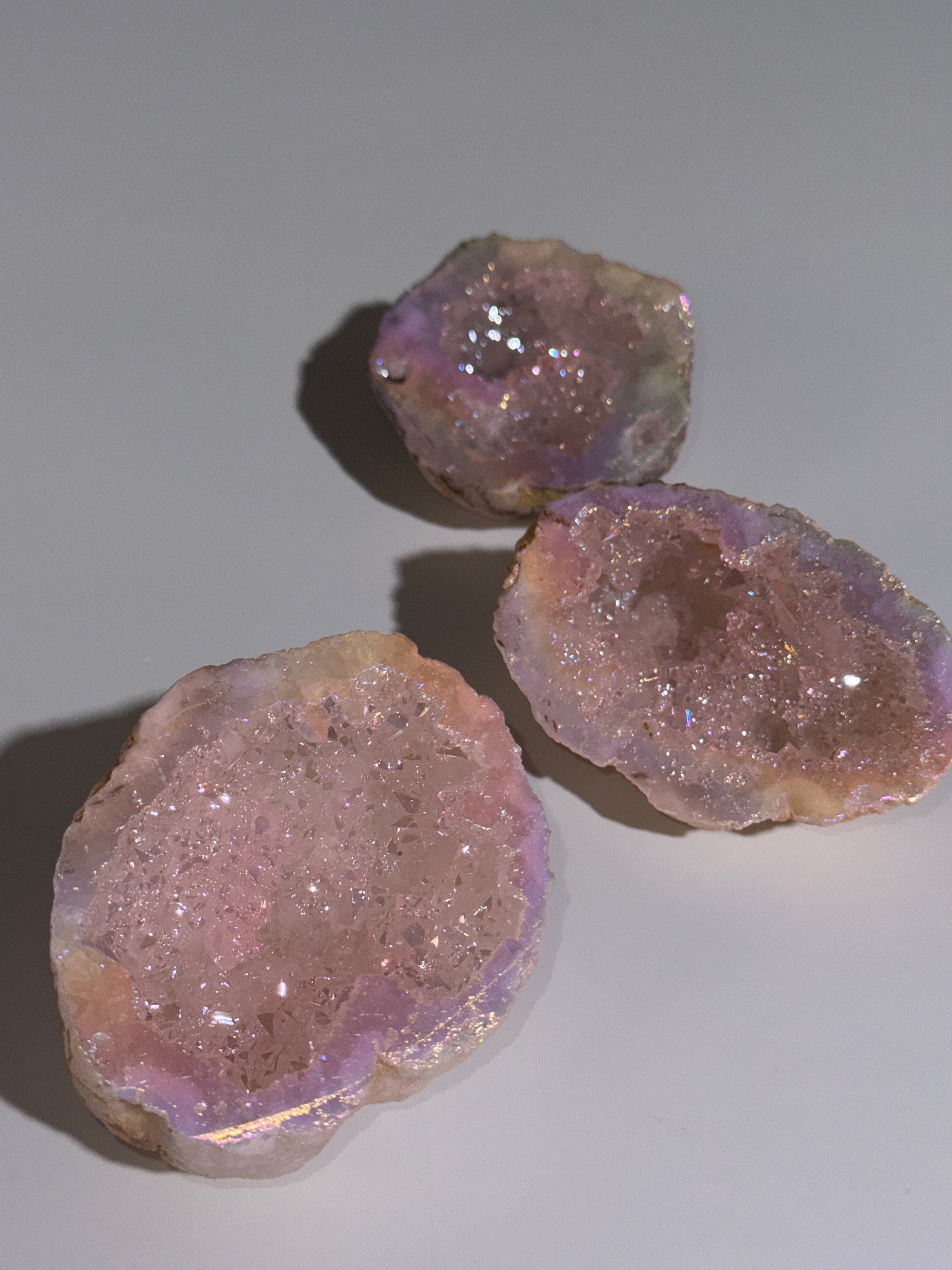 Pink Aura Quarz Geodenhälfte