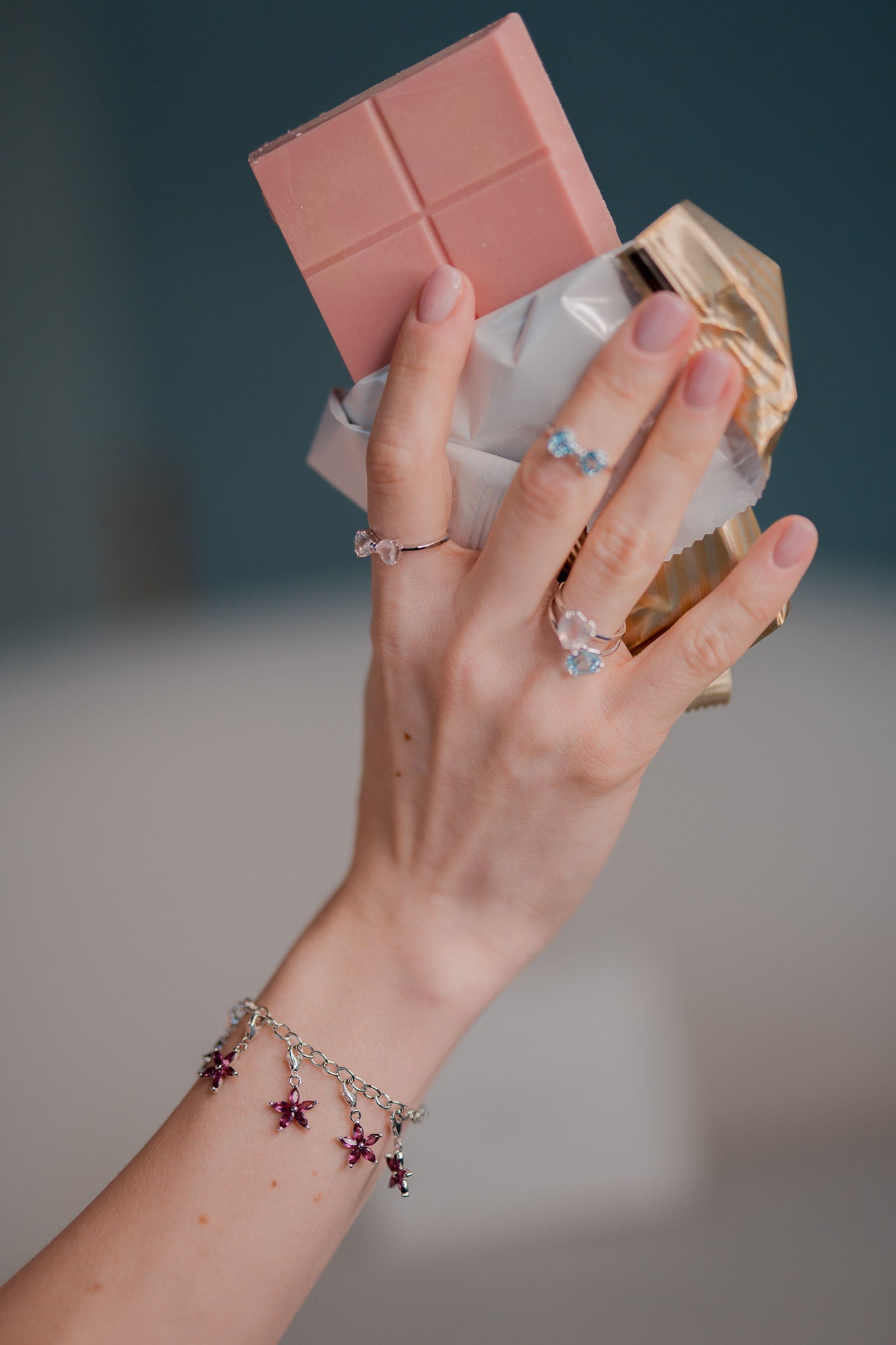 Blauer Topas Ring „Bow“