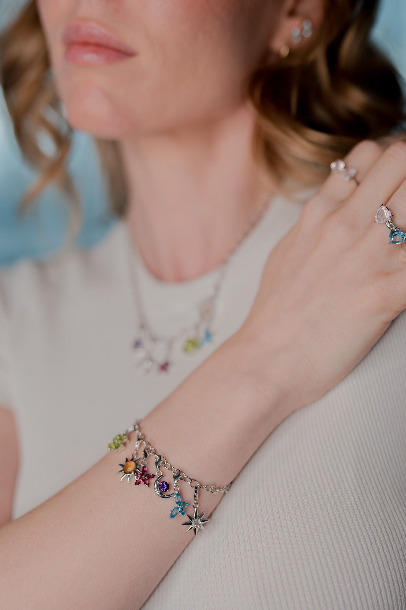 Butterfly Charm - blauer Topas