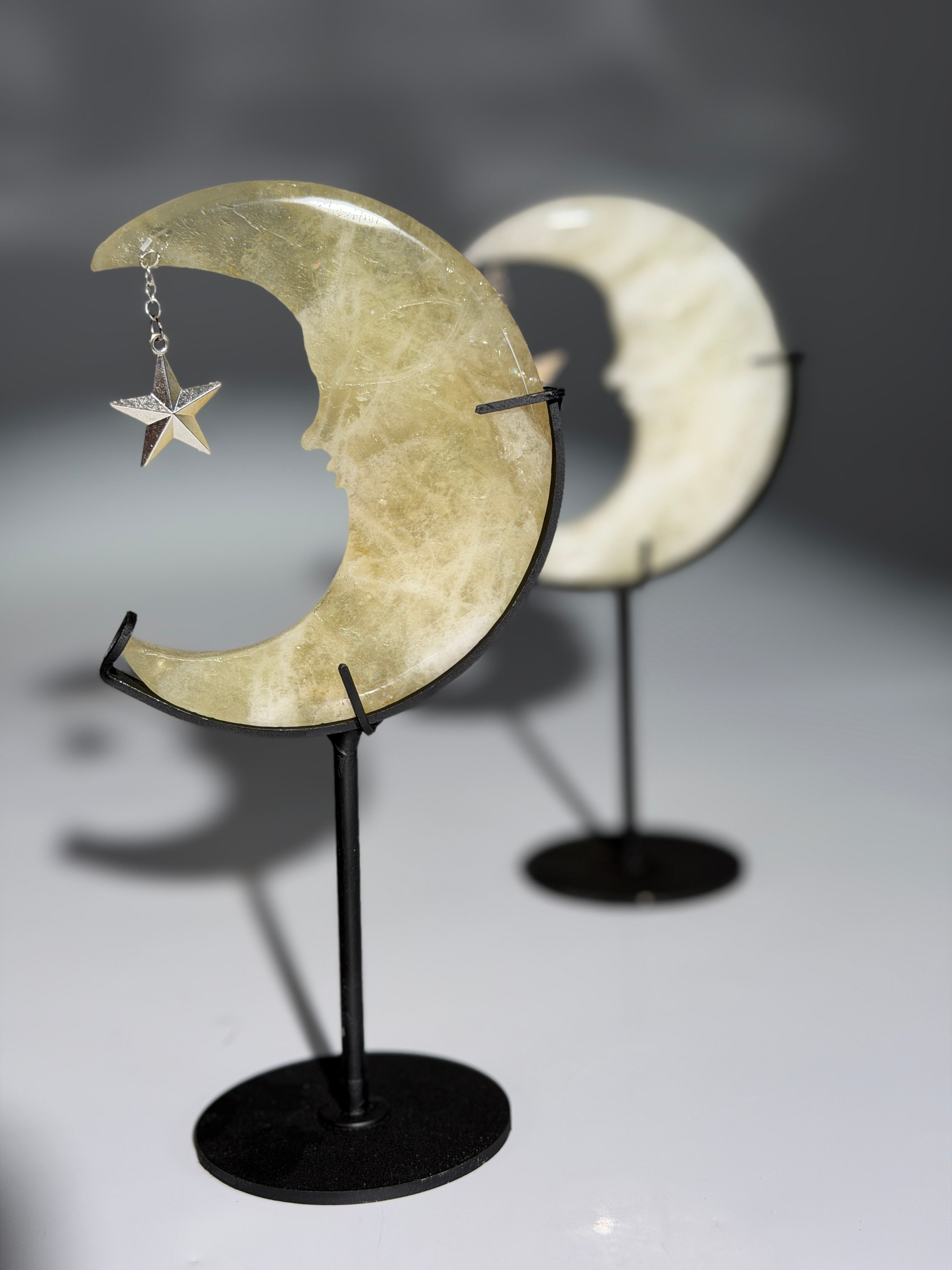 Lemon Quarz Mond mit Sternchen