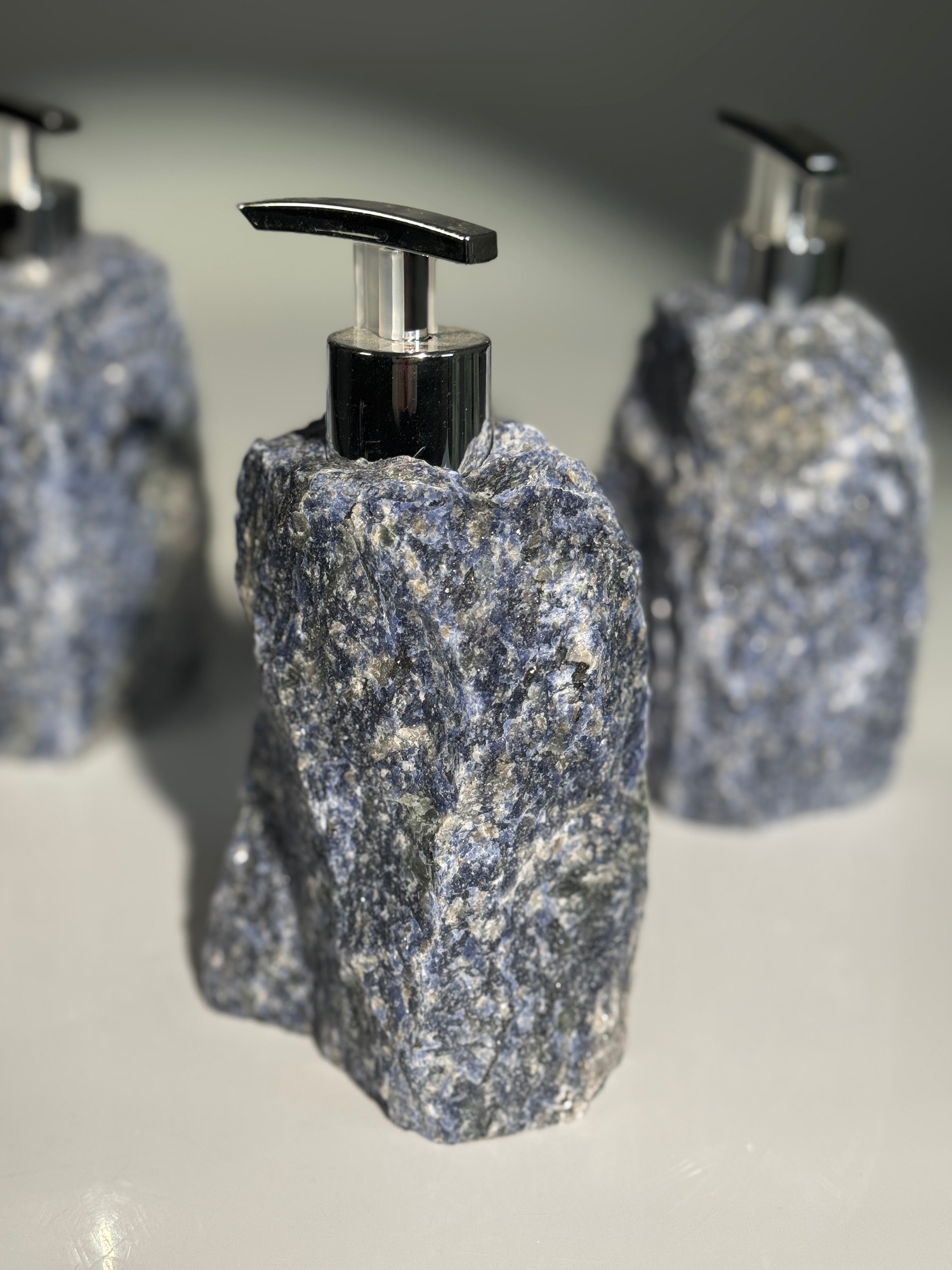 Sodalith Seifenspender