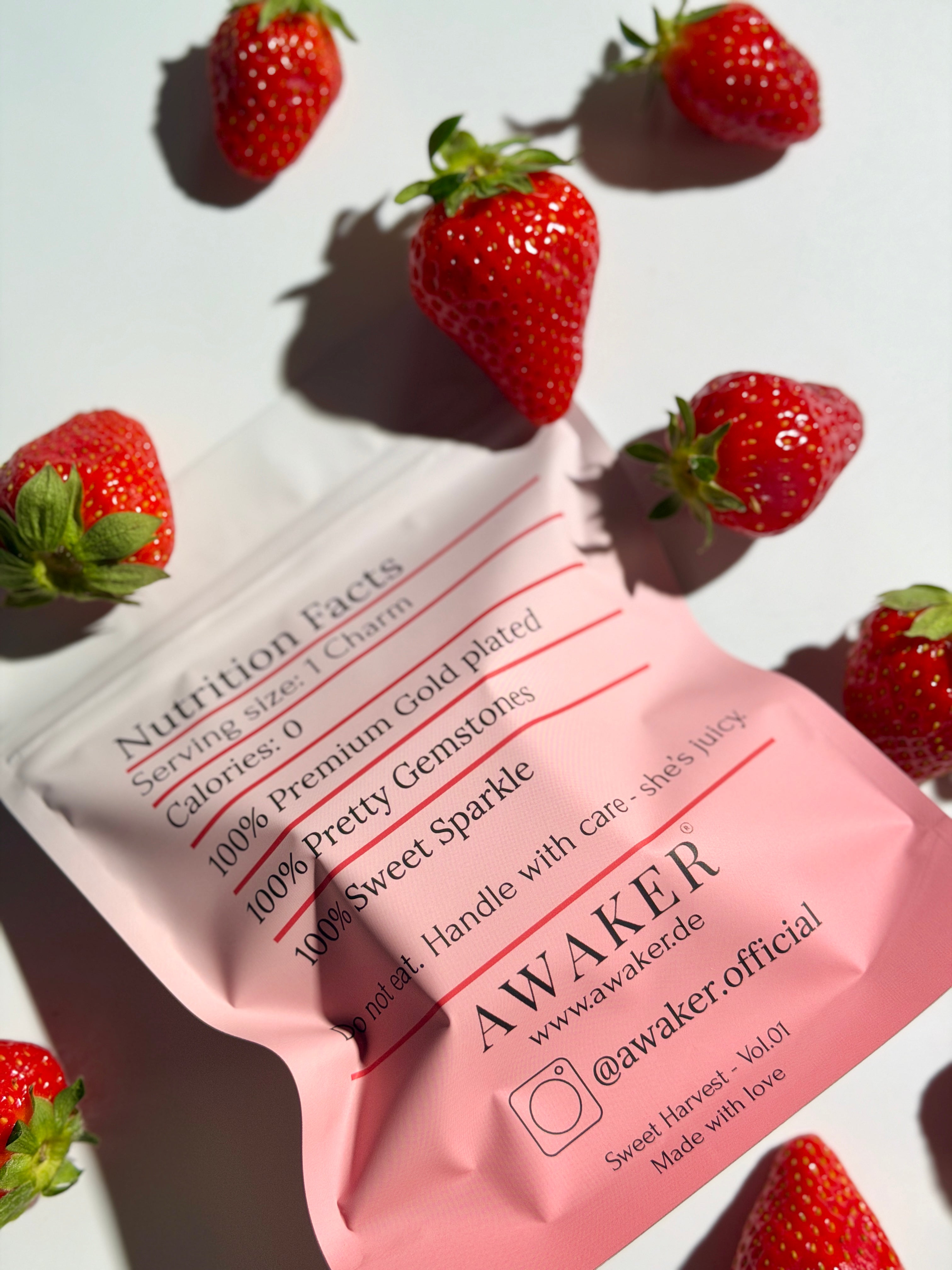 Strawberry Charm 🍓