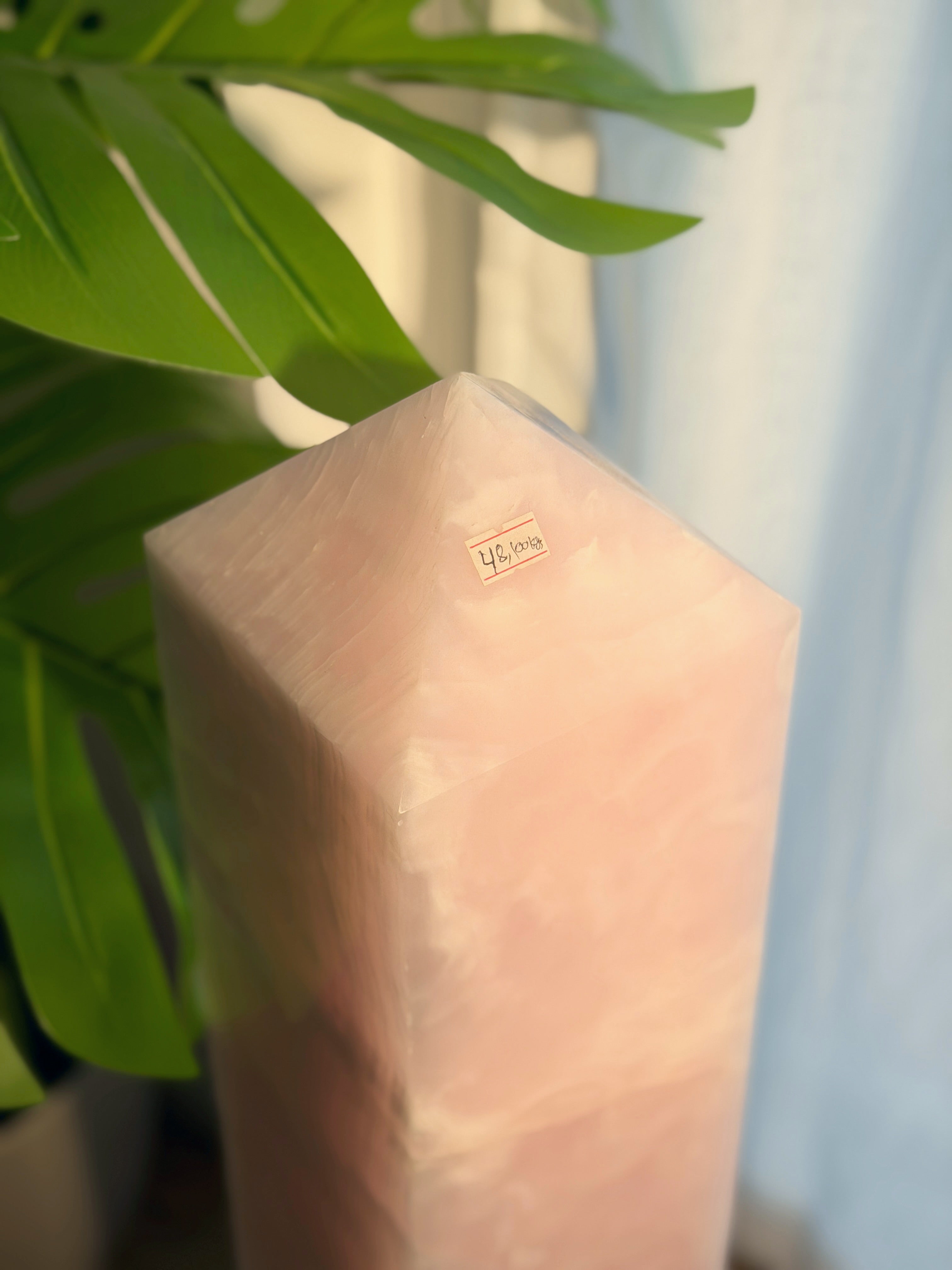 Mangano Calcit Obelisk XL | 48kg | UV-Aktiv