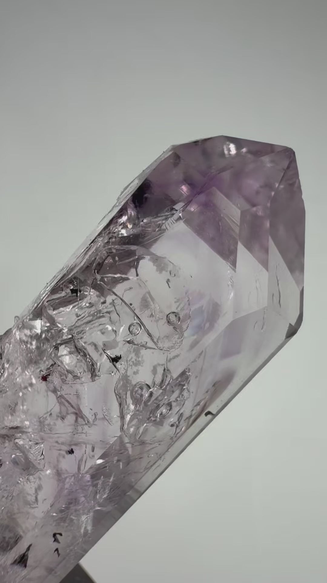 Video laden: Streep Mine Amethyst | Vitrinenstück Nr.1 / 3 Enhydros