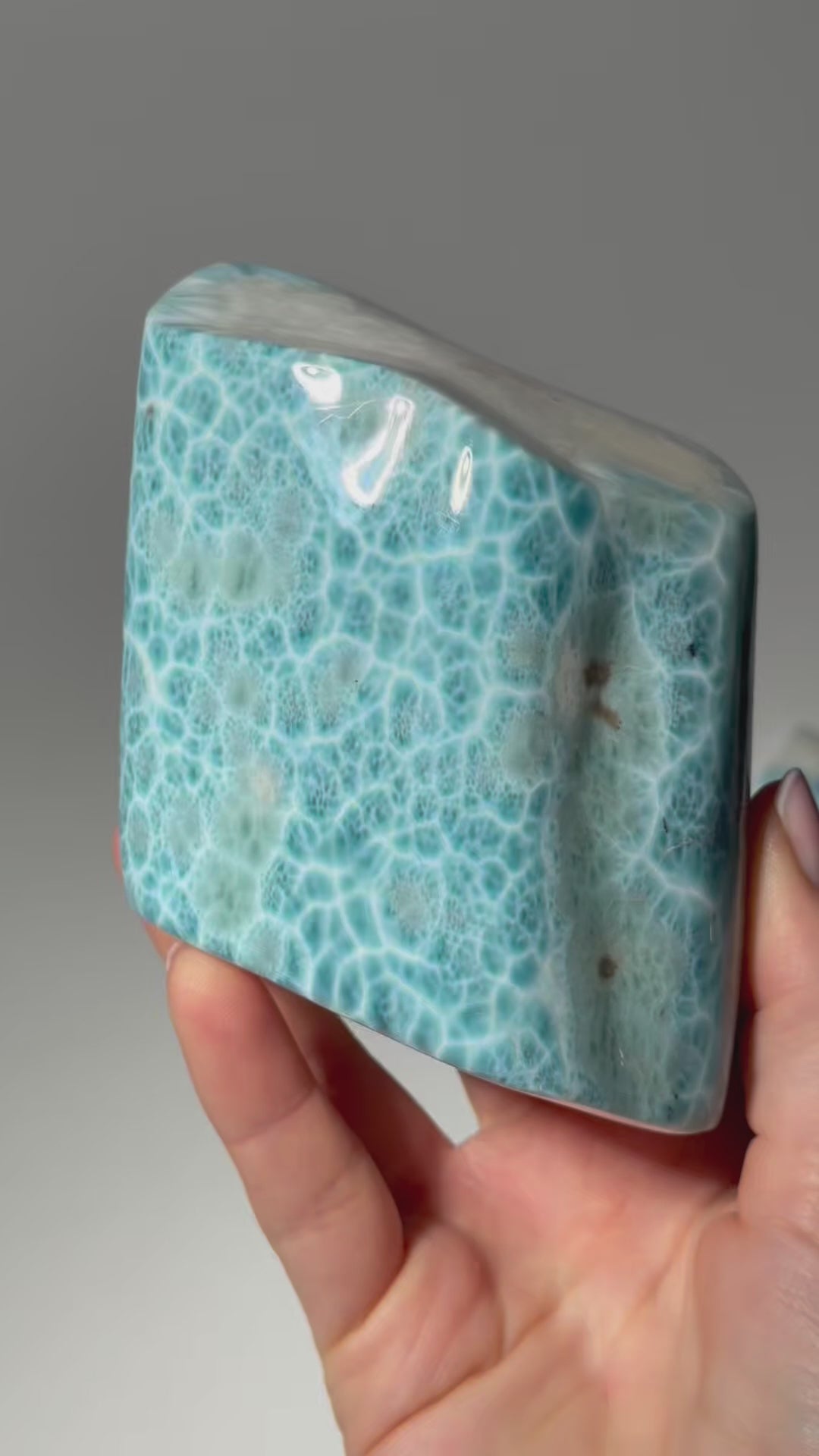 Video laden: Larimar Freeform | Museumsstück