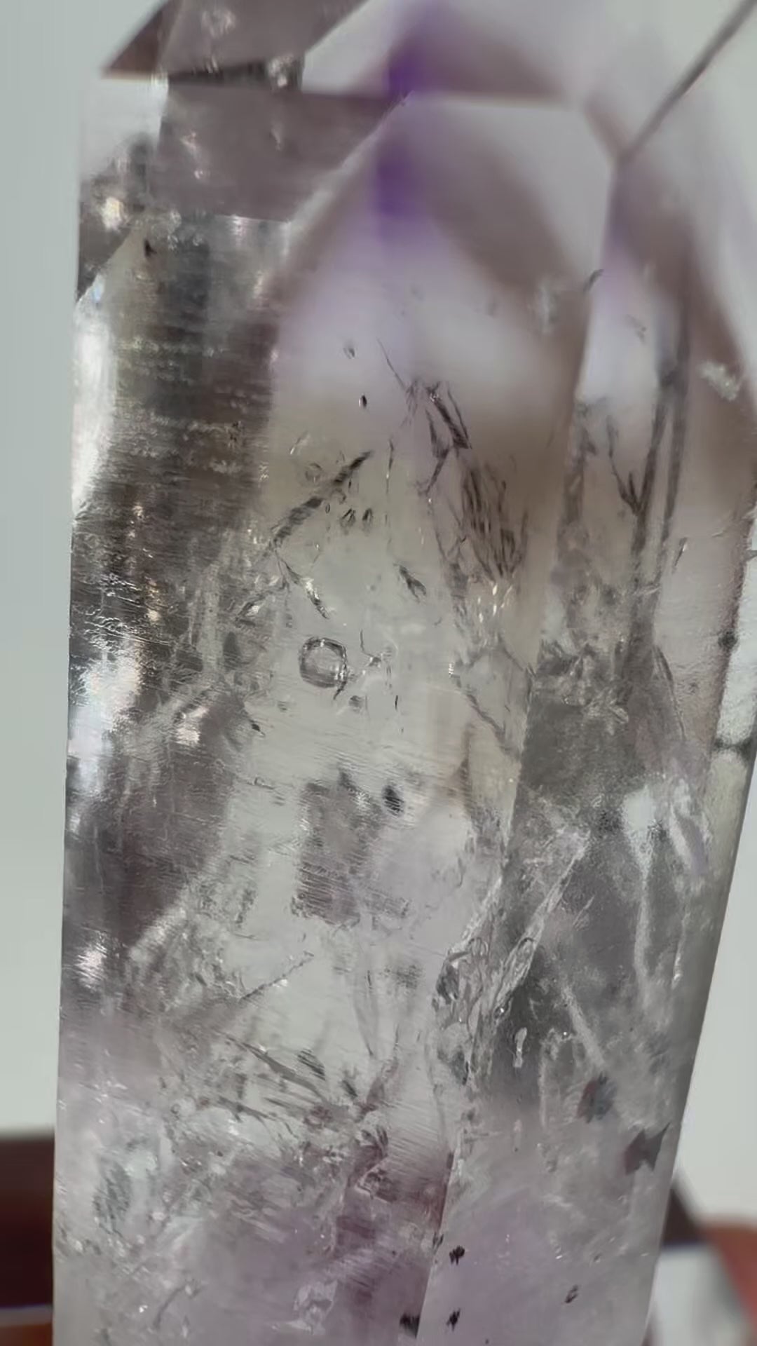 Video laden: Streep Mine Amethyst | Vitrinenstück Nr.3 / 1 Enhydro