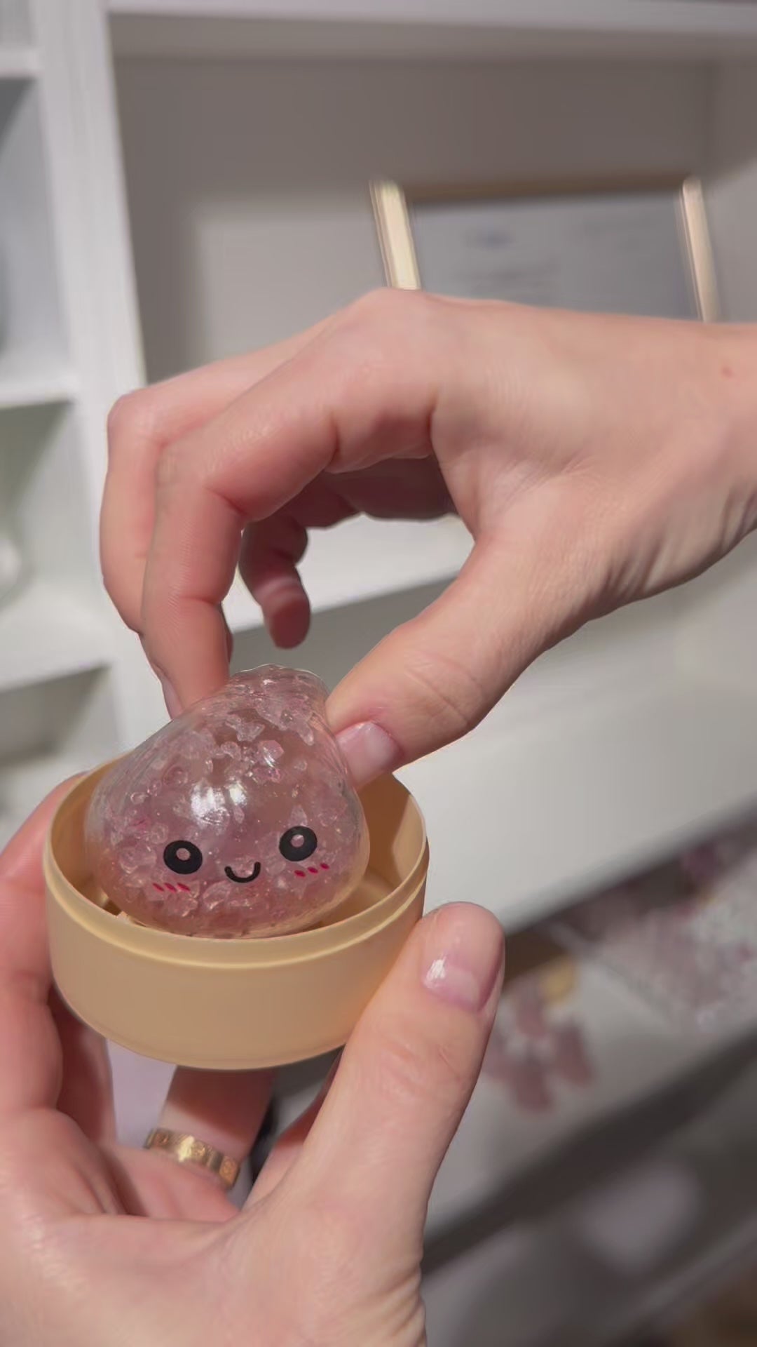 Video laden: Crystal Squishy Dumpling