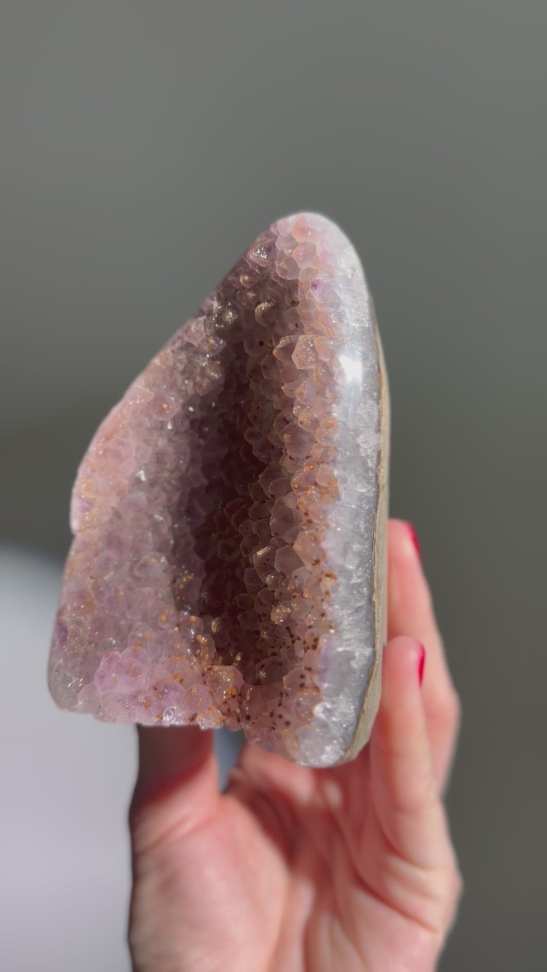 Video laden: Bi-Colour Sugar Amethyst | Nr.10