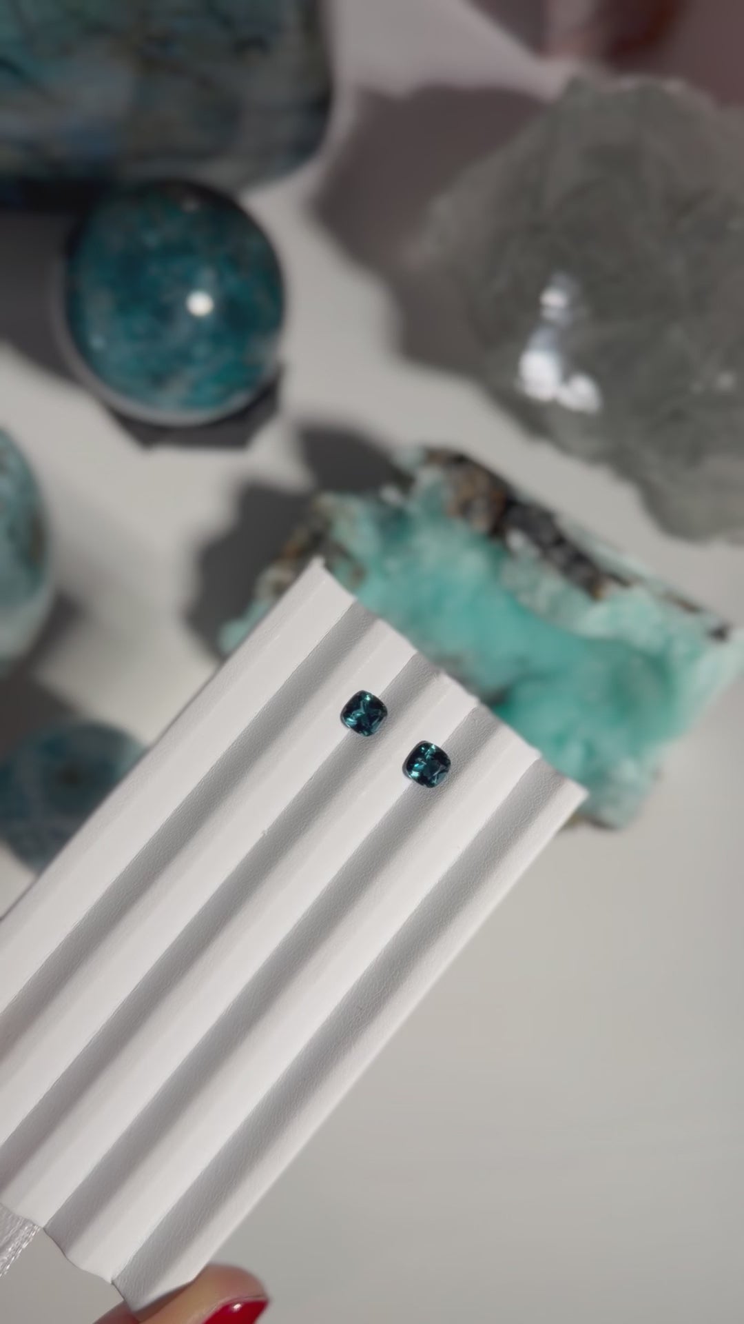 Video laden: Blauer Topas | Paar | 2,17ct
