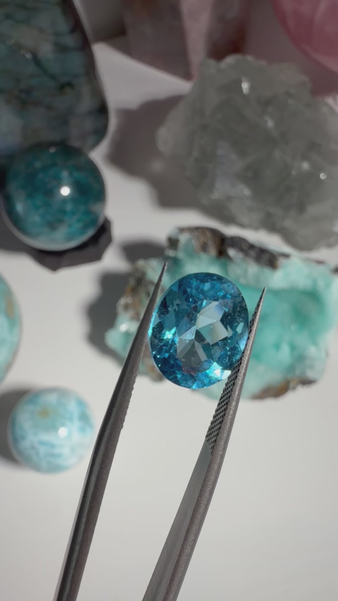 Video laden: Blauer Topas | 4,39ct