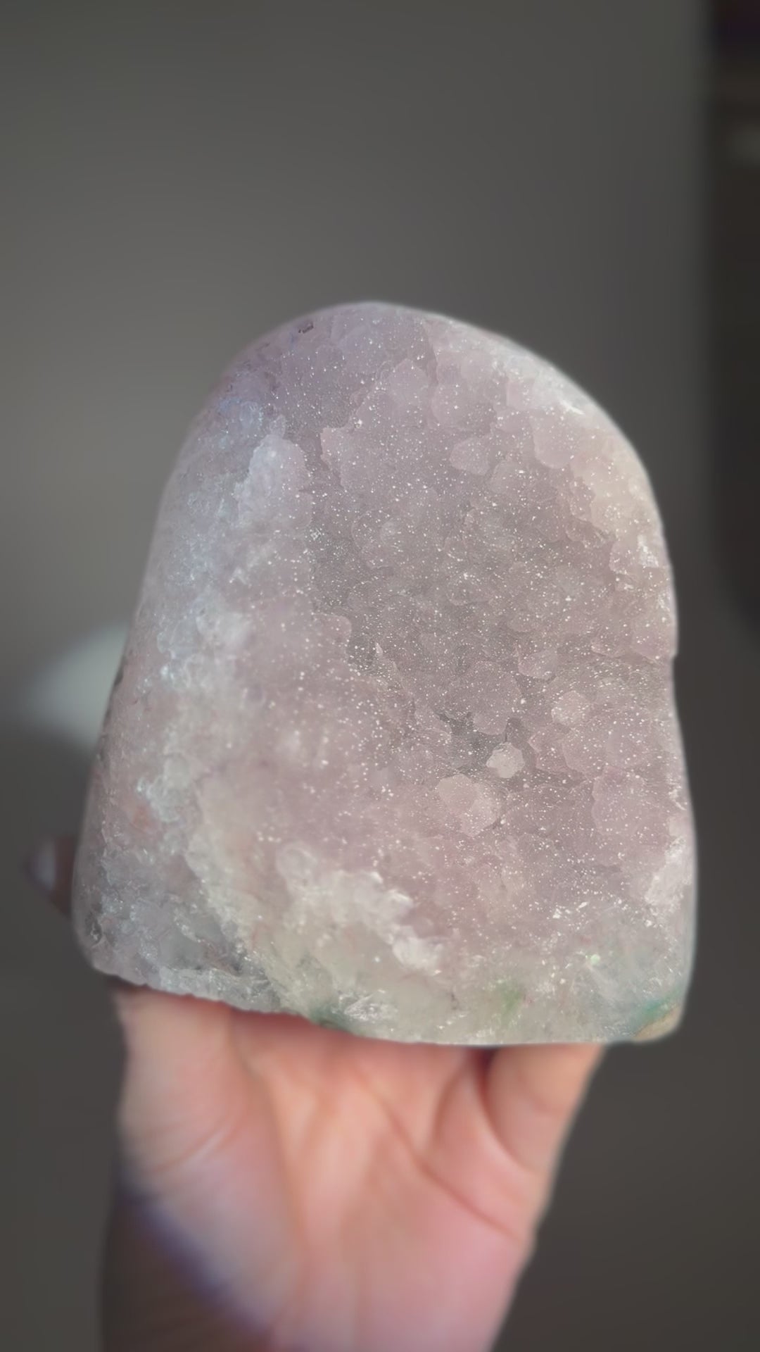 Video laden: Soft White Sugar Amethyst | Nr.39