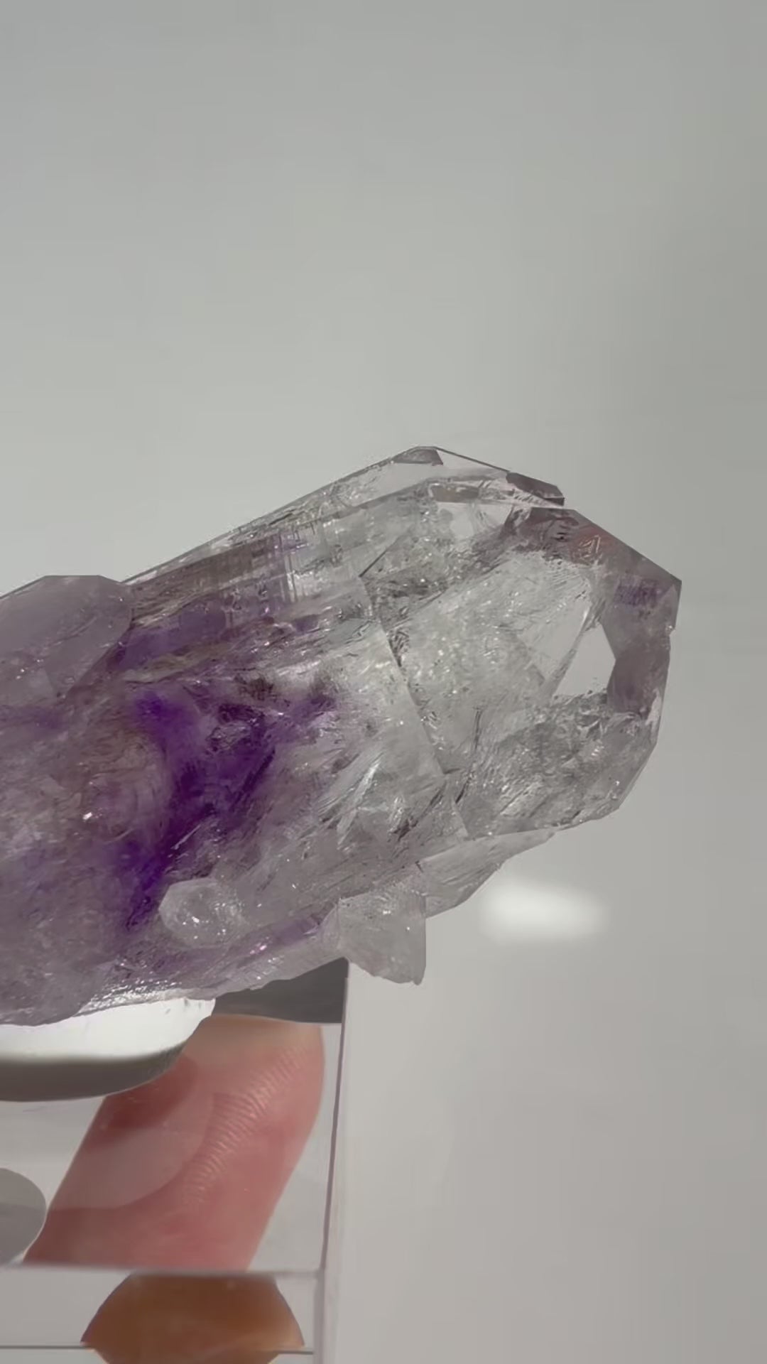 Video laden: Streep Mine Amethyst | Vitrinenstück Nr.11 / 1 Enhydro